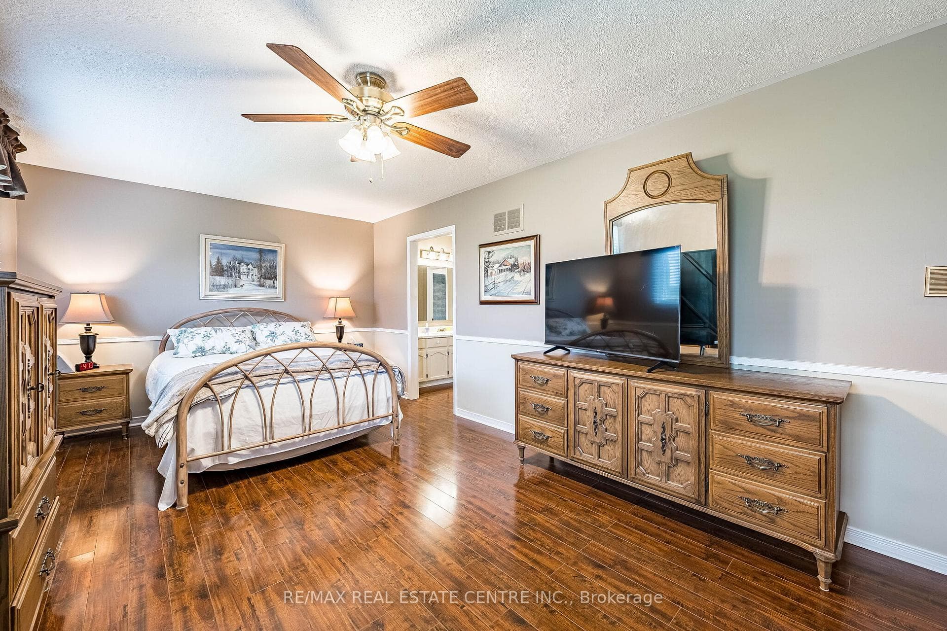19 Mossbank Drive - Detached photo 23 of 47 in Brampton, Ontario