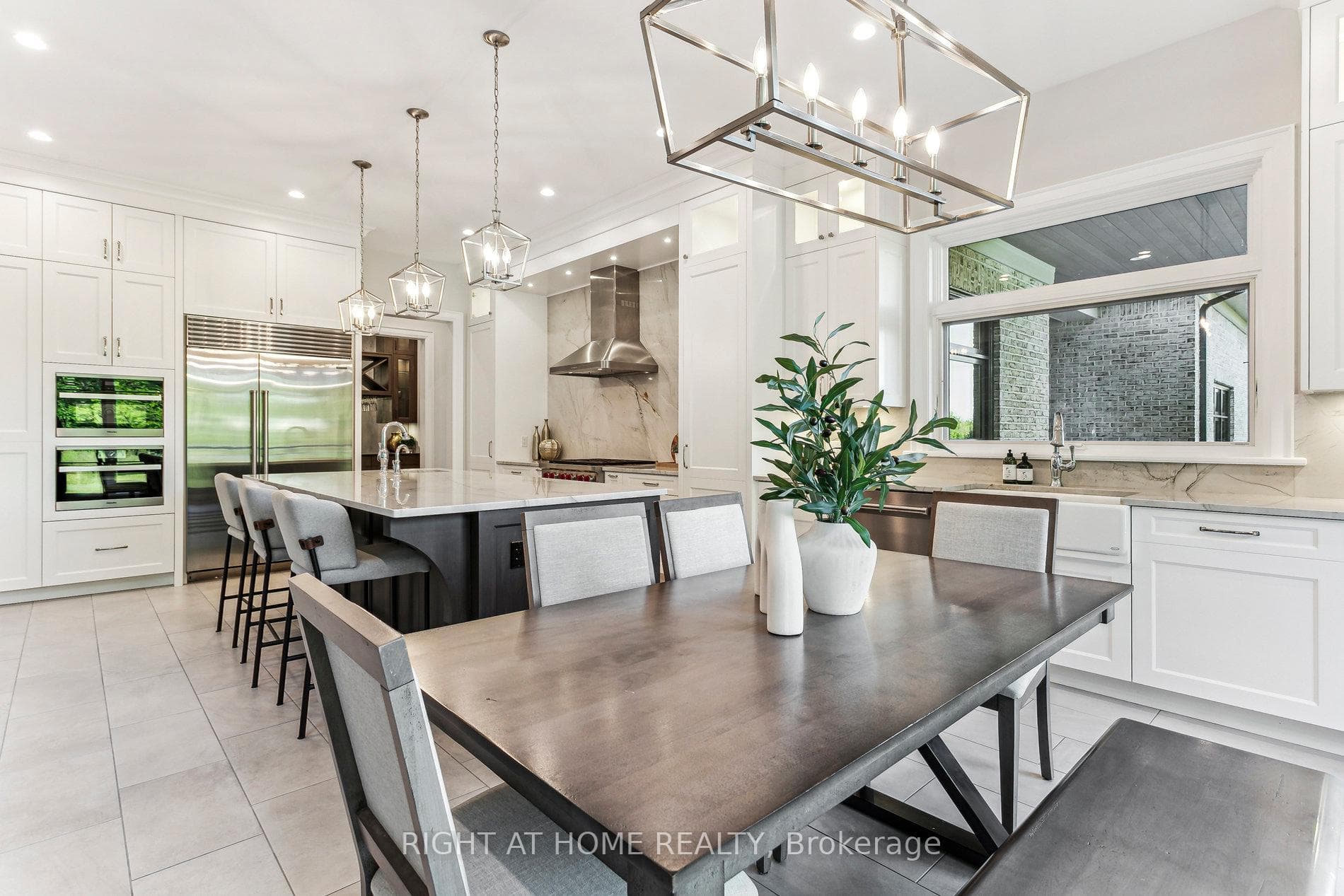 2606 Harvestmoon Lane - Detached photo 14 of 50 in Burlington, Ontario