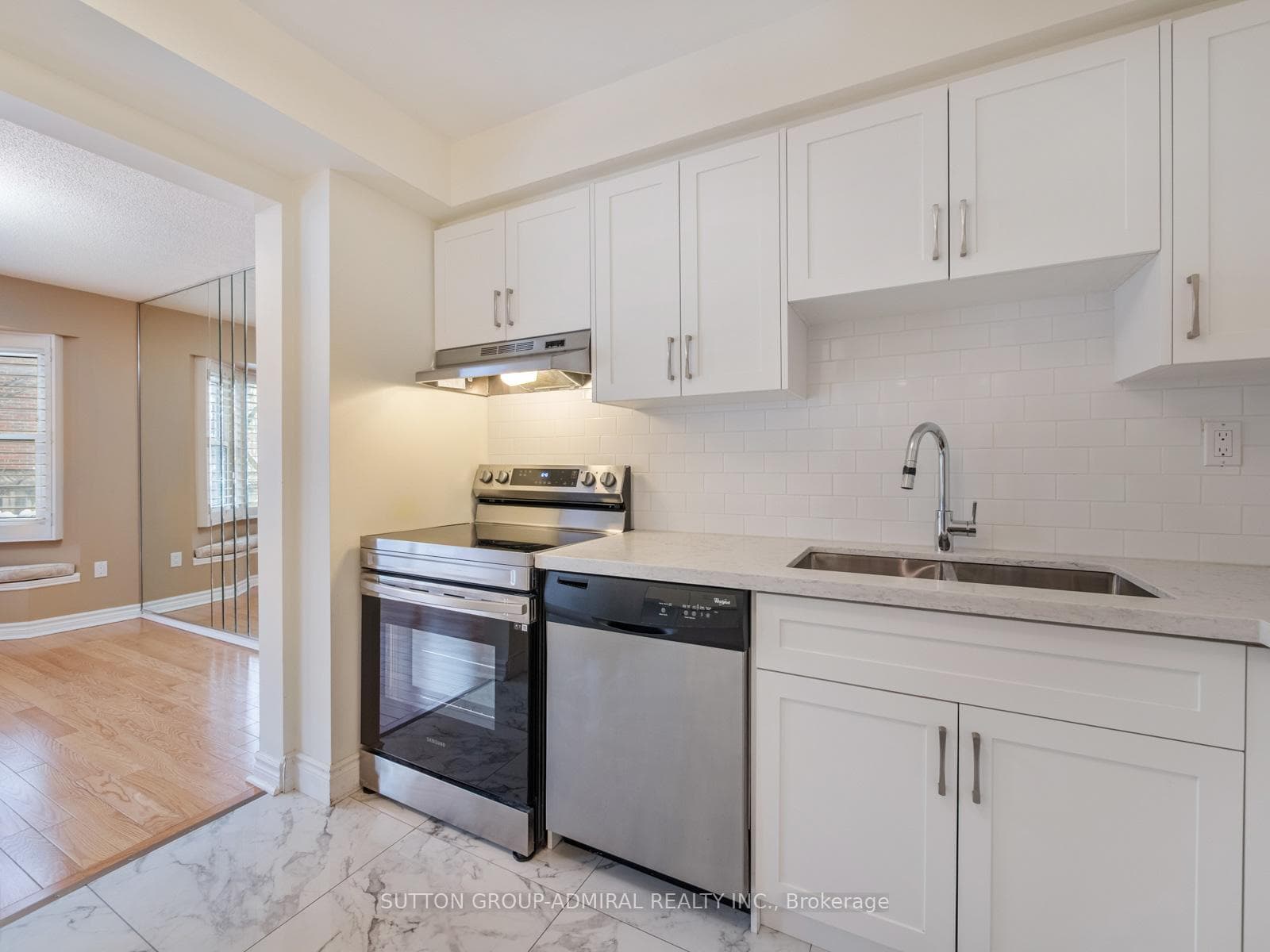 385 The East Mall N/A Unit #60 - Condo photo 6 of 47 in Etobicoke (Islington / Rexdale), Ontario
