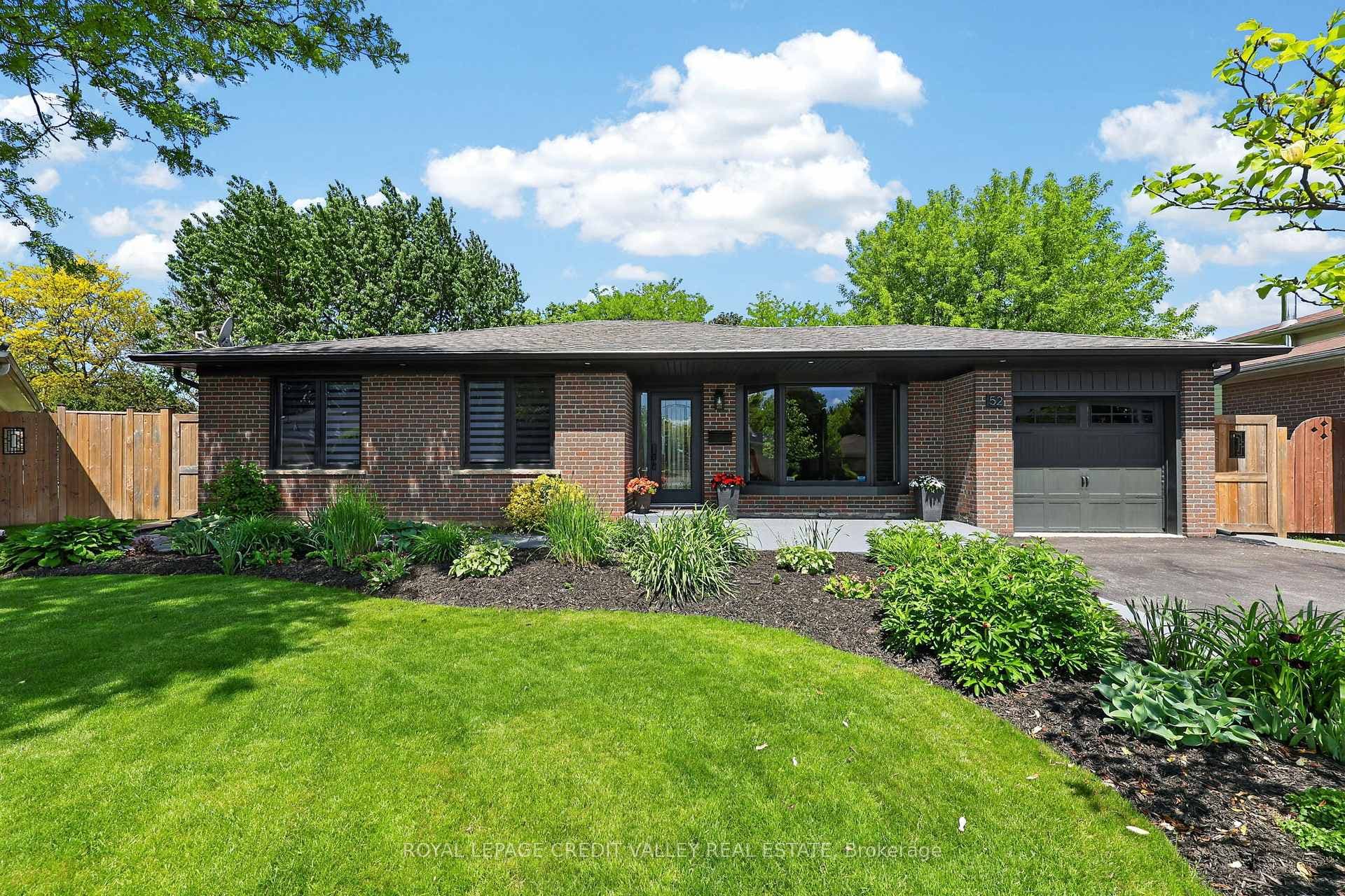 52 Terra Cotta Crescent - Detached photo 3 of 50 in Brampton, Ontario
