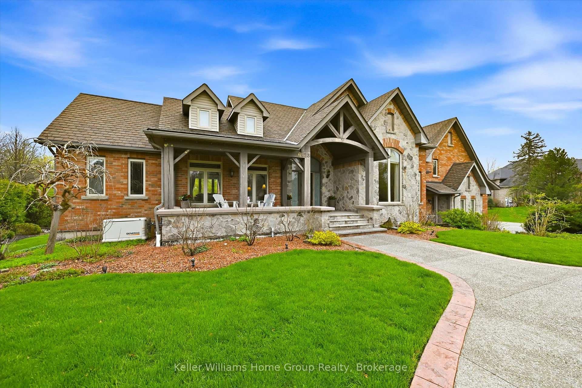 6423 Chelsea Road - Detached photo 3 of 49 in Burlington, Ontario