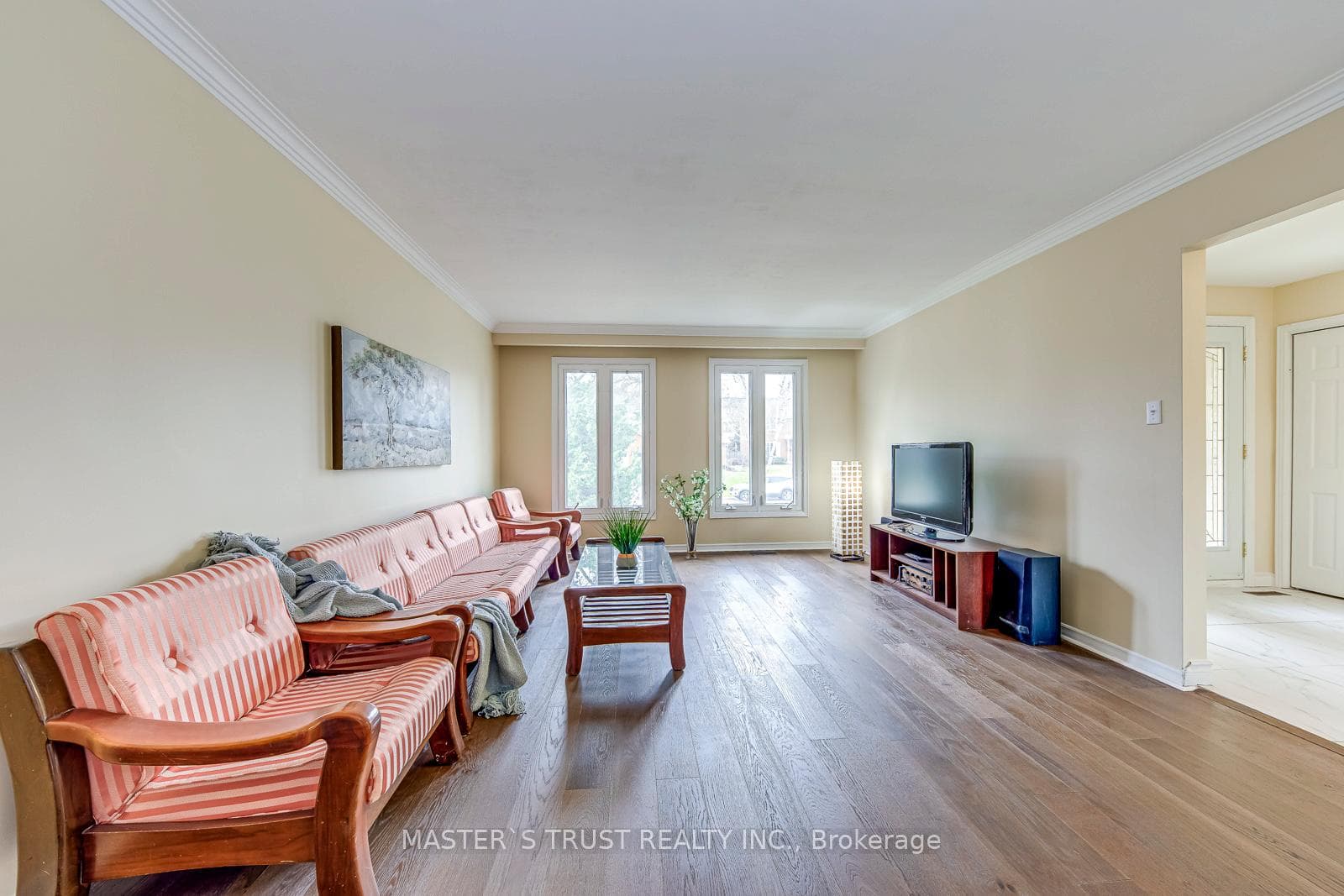 2591 Robin Drive - Detached photo 7 of 50 in Mississauga, Ontario