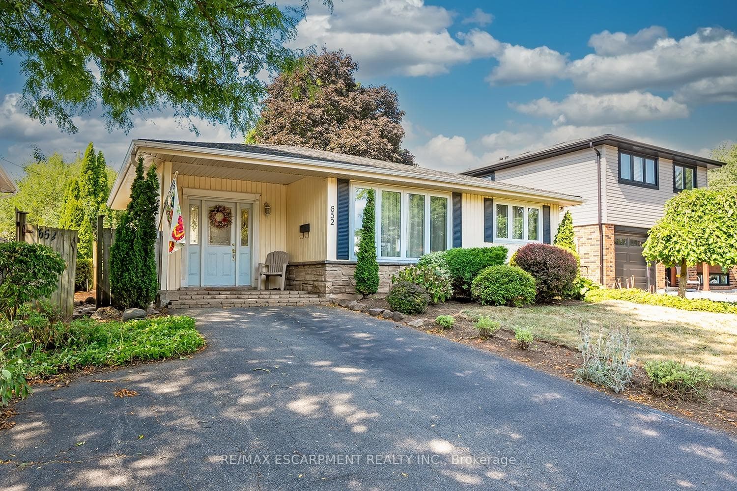 652 Ardleigh Crescent - Detached for sale in Tyandaga, Ontario