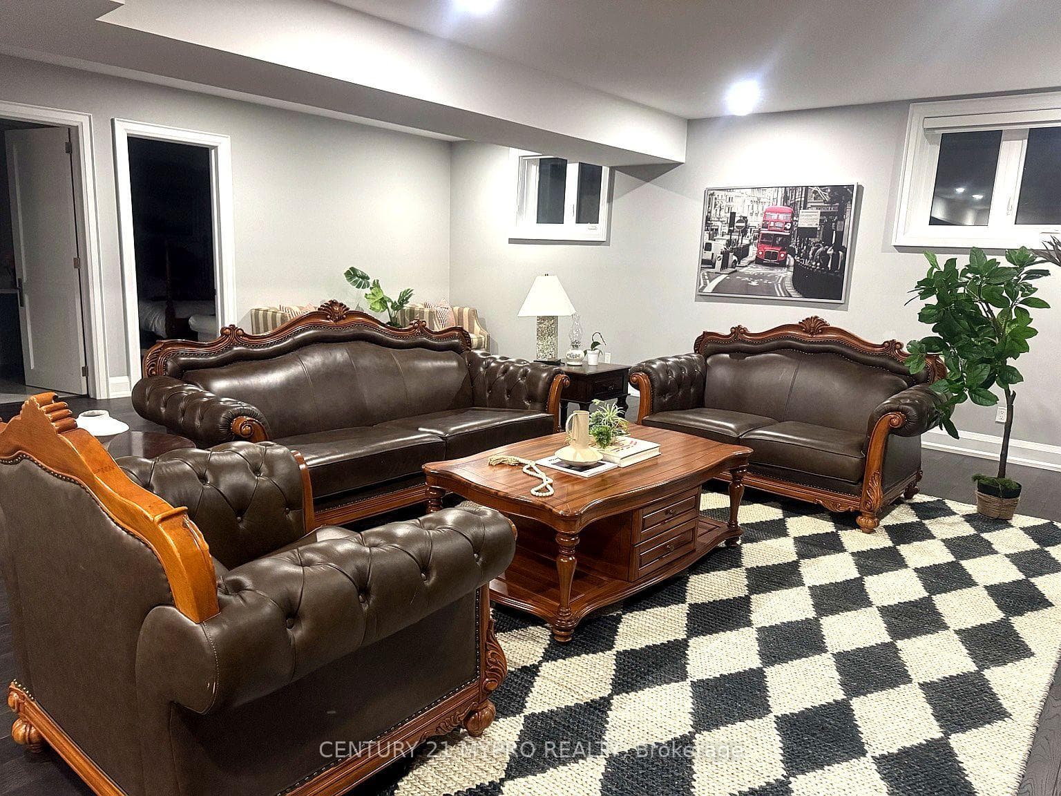 1389 Weaver Avenue - Detached photo 41 of 48 in Oakville, Ontario