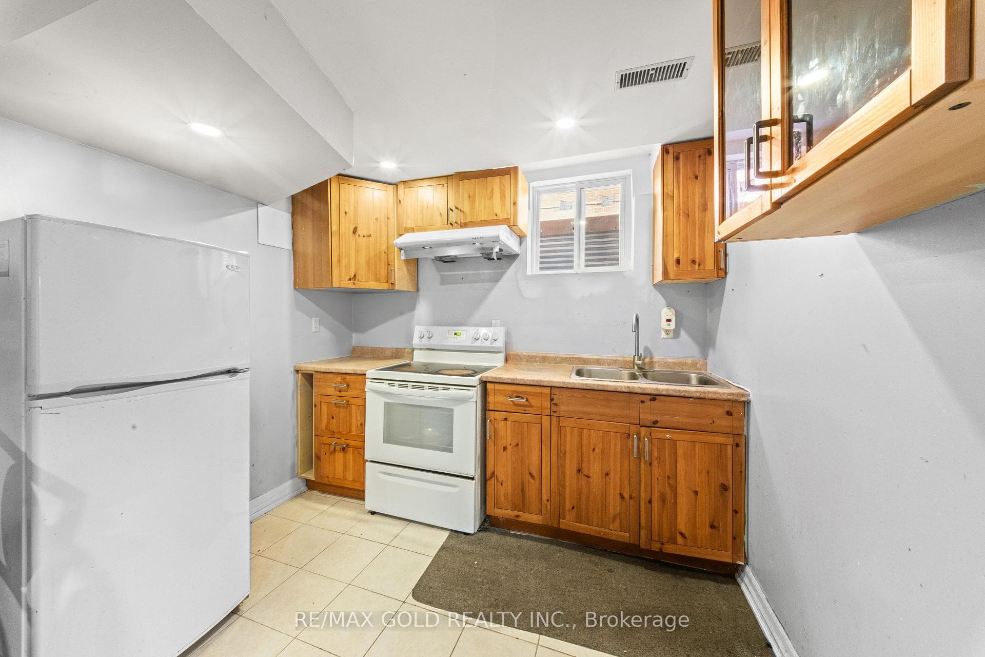 31 Ravenscliffe Court - Detached photo 26 of 32 in Brampton, Ontario