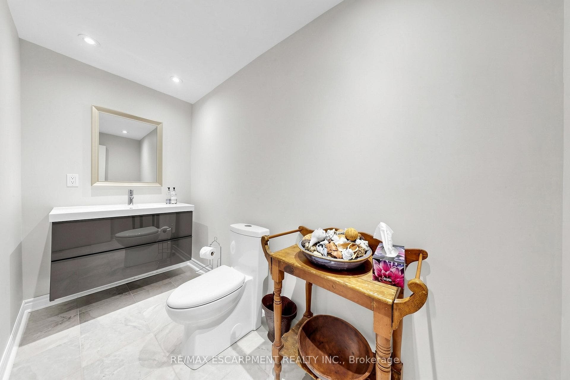 4176 Saunders Crescent - Detached photo 39 of 50 in Burlington, Ontario