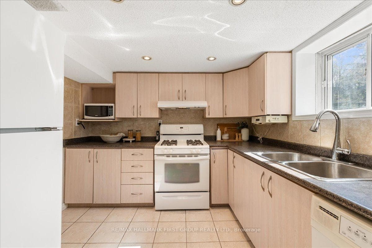 2690 Islington Avenue - Detached photo 27 of 45 in Etobicoke (West Mall / Rexdale), Ontario