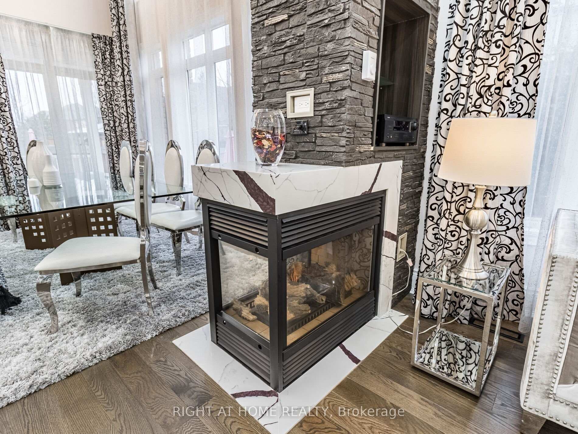3176 Stocksbridge Avenue - Detached photo 16 of 50 in Oakville, Ontario