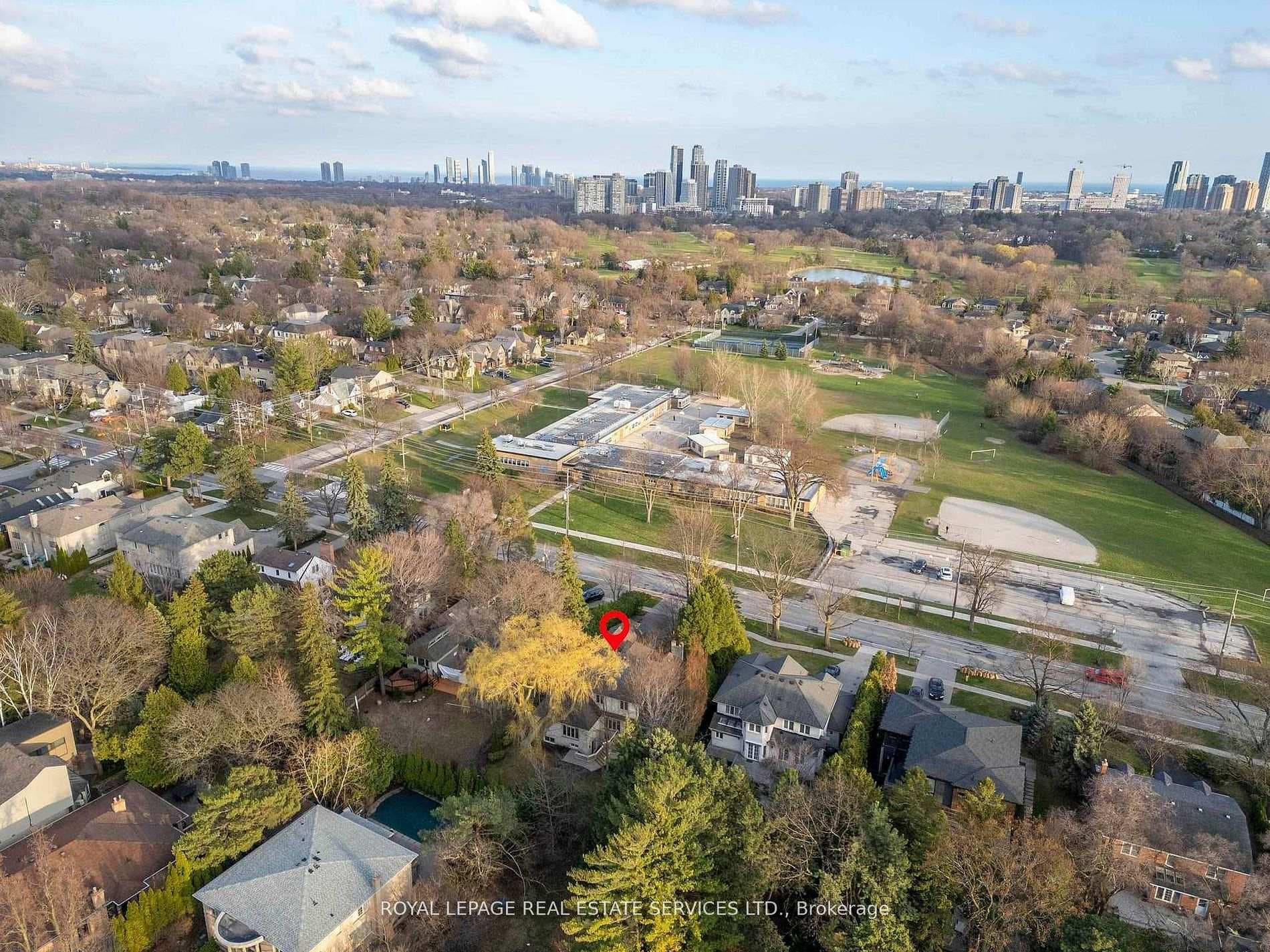 100 Rathburn Road - Detached photo 41 of 42 in Etobicoke (Islington / Rexdale), Ontario