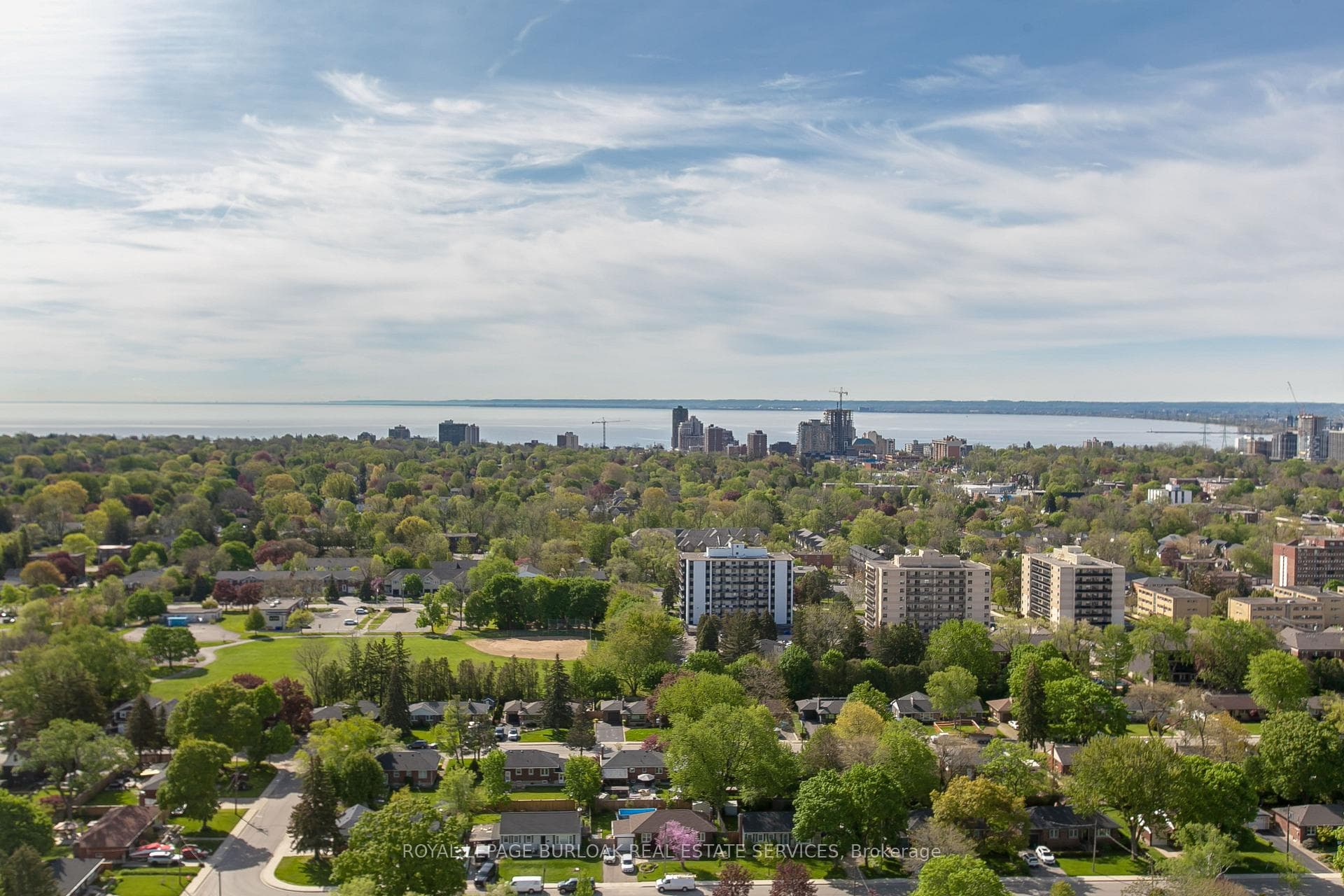 2081 Fairview Street Unit 1201 - Condo photo 11 of 27 in Burlington, Ontario
