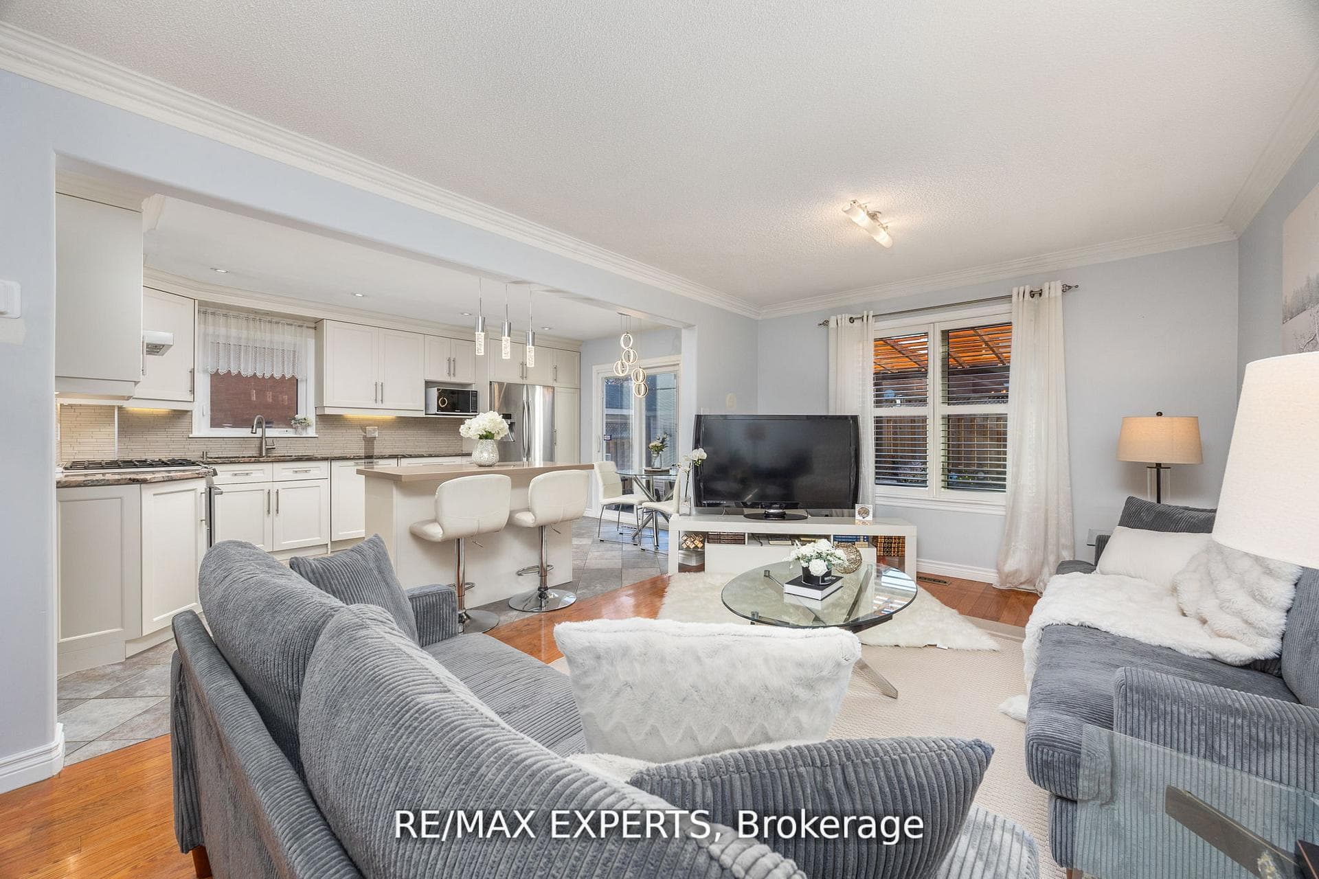 482 Malaga Road - Detached photo 11 of 45 in Mississauga, Ontario