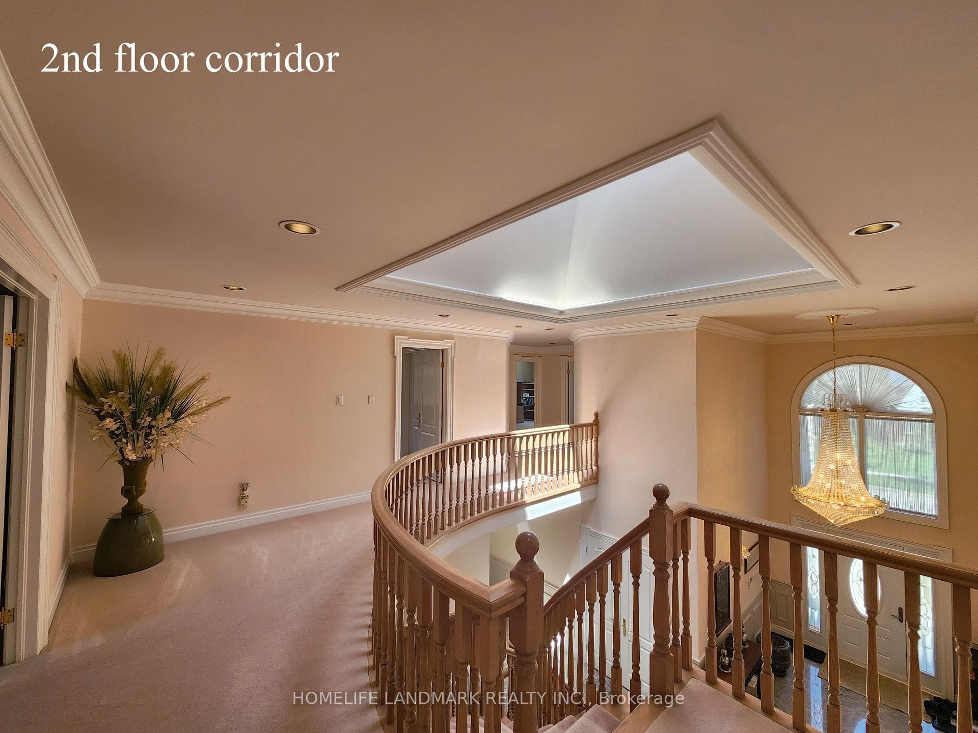 16 Lawnview Drive - Detached photo 11 of 50 in Willowdale / Newtonbrook, Ontario