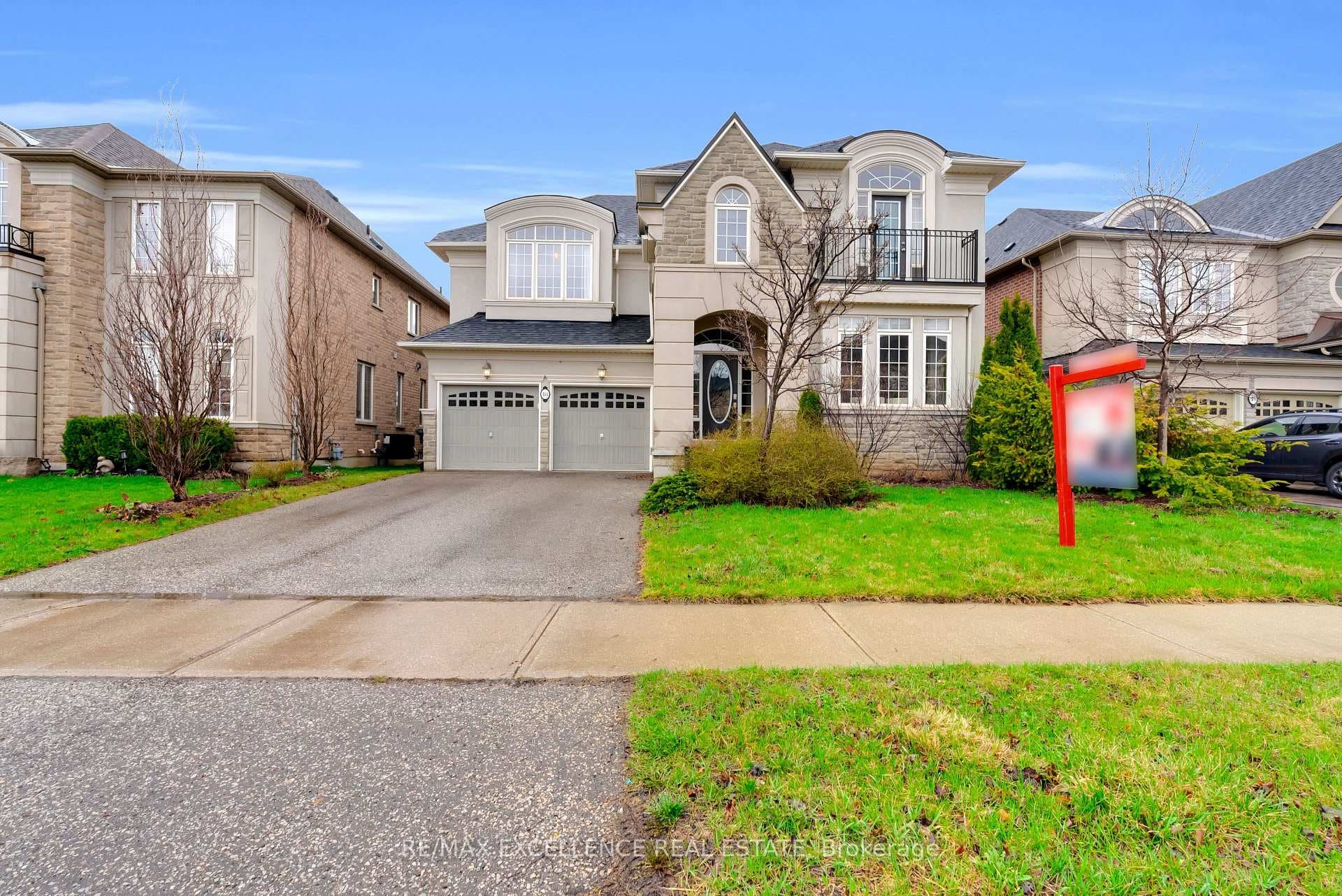 48 Riverglen Street - Detached for sale in Heart Lake, Ontario