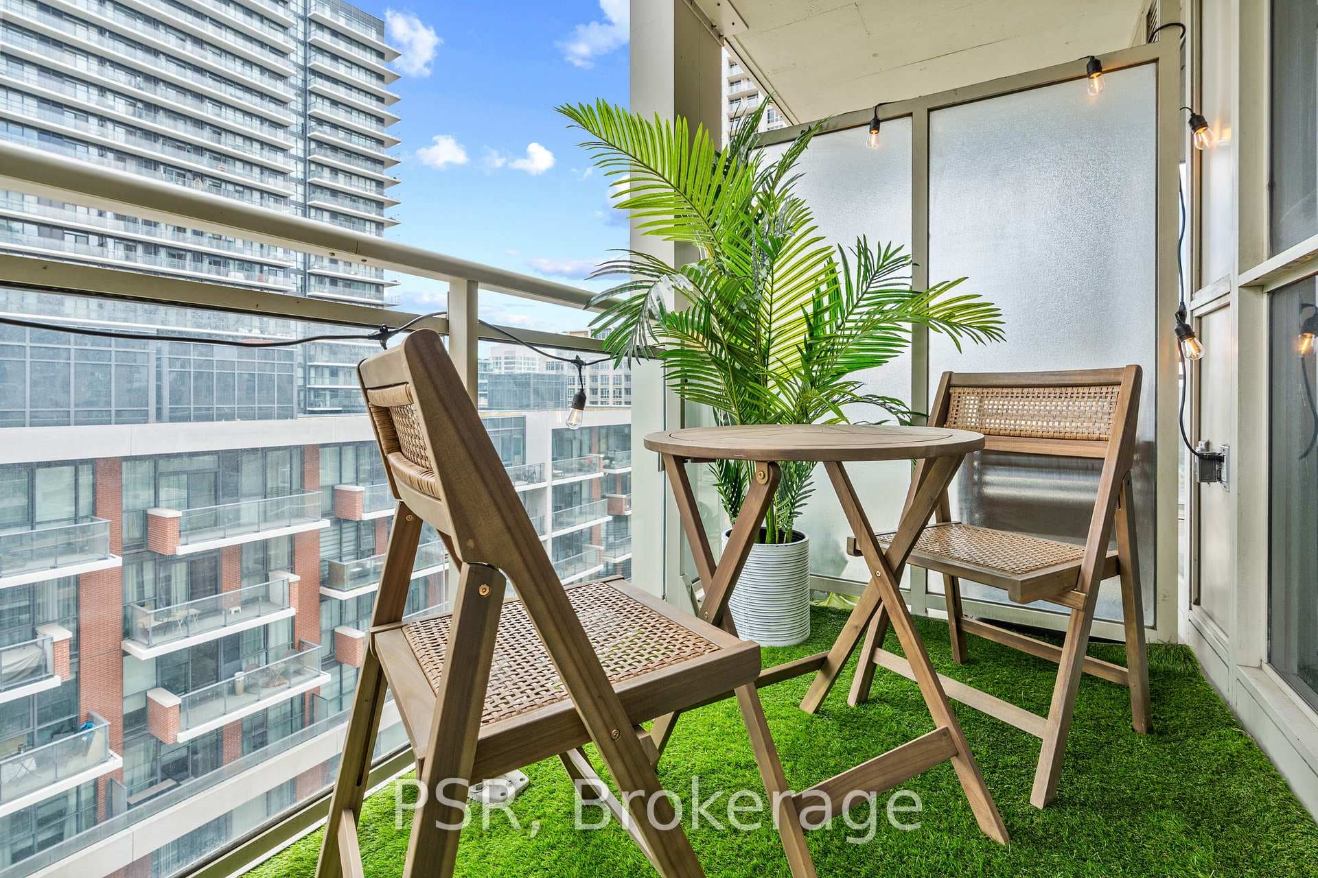 38 Grand Magazine Street Unit 1031 - Condo photo 18 of 25 in Downtown Toronto / Waterfront, Ontario