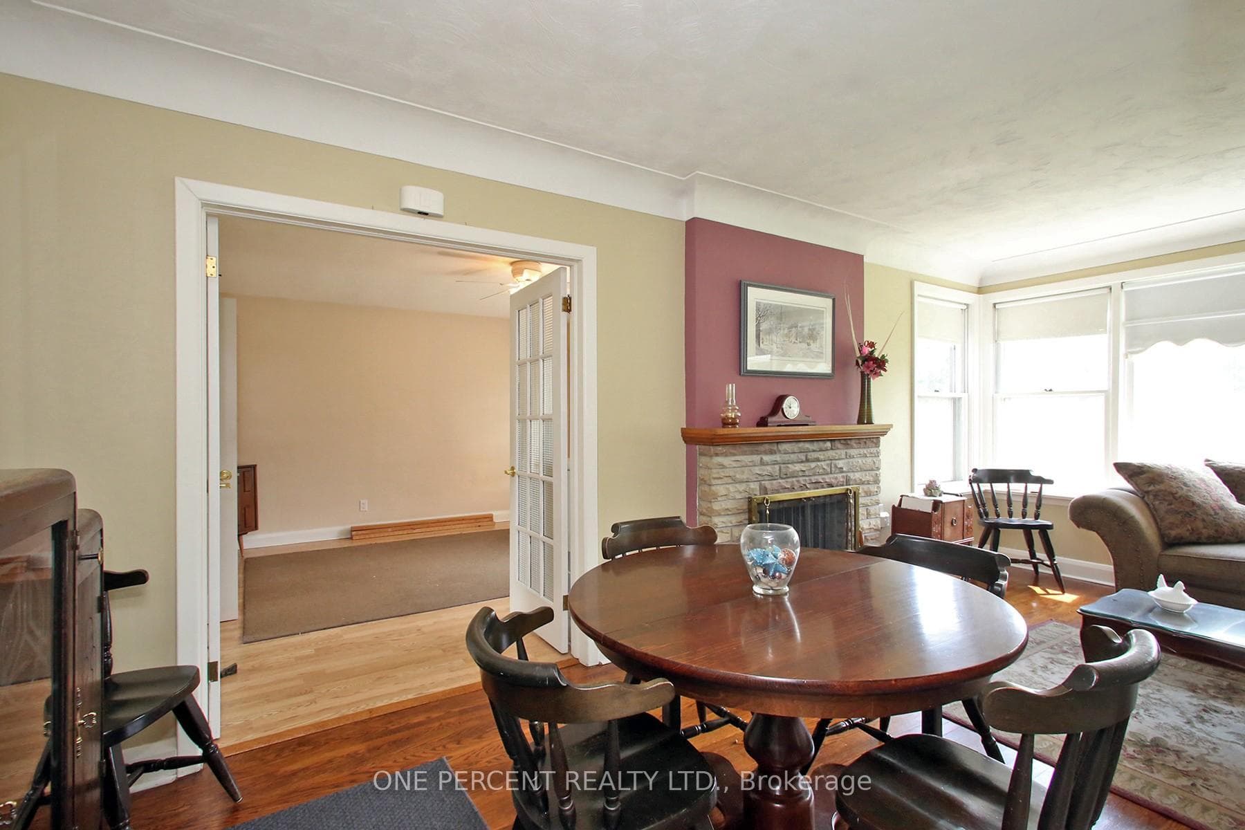 2455 Rebecca Street - Detached photo 7 of 31 in Oakville, Ontario