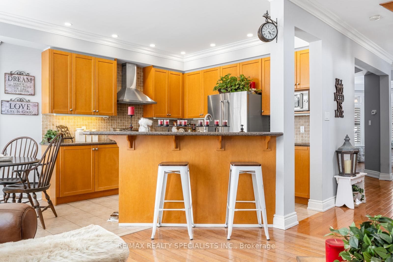 7076 Gillespie Lane - Detached photo 13 of 46 in Mississauga, Ontario