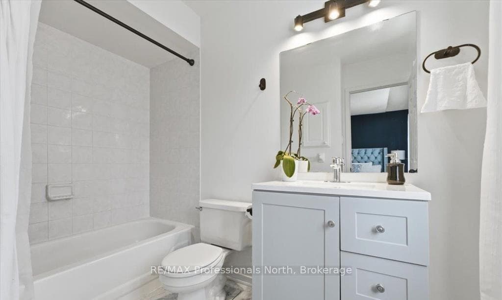 98 Roxton Road - Semi-Detached photo 16 of 28 in Oakville, Ontario