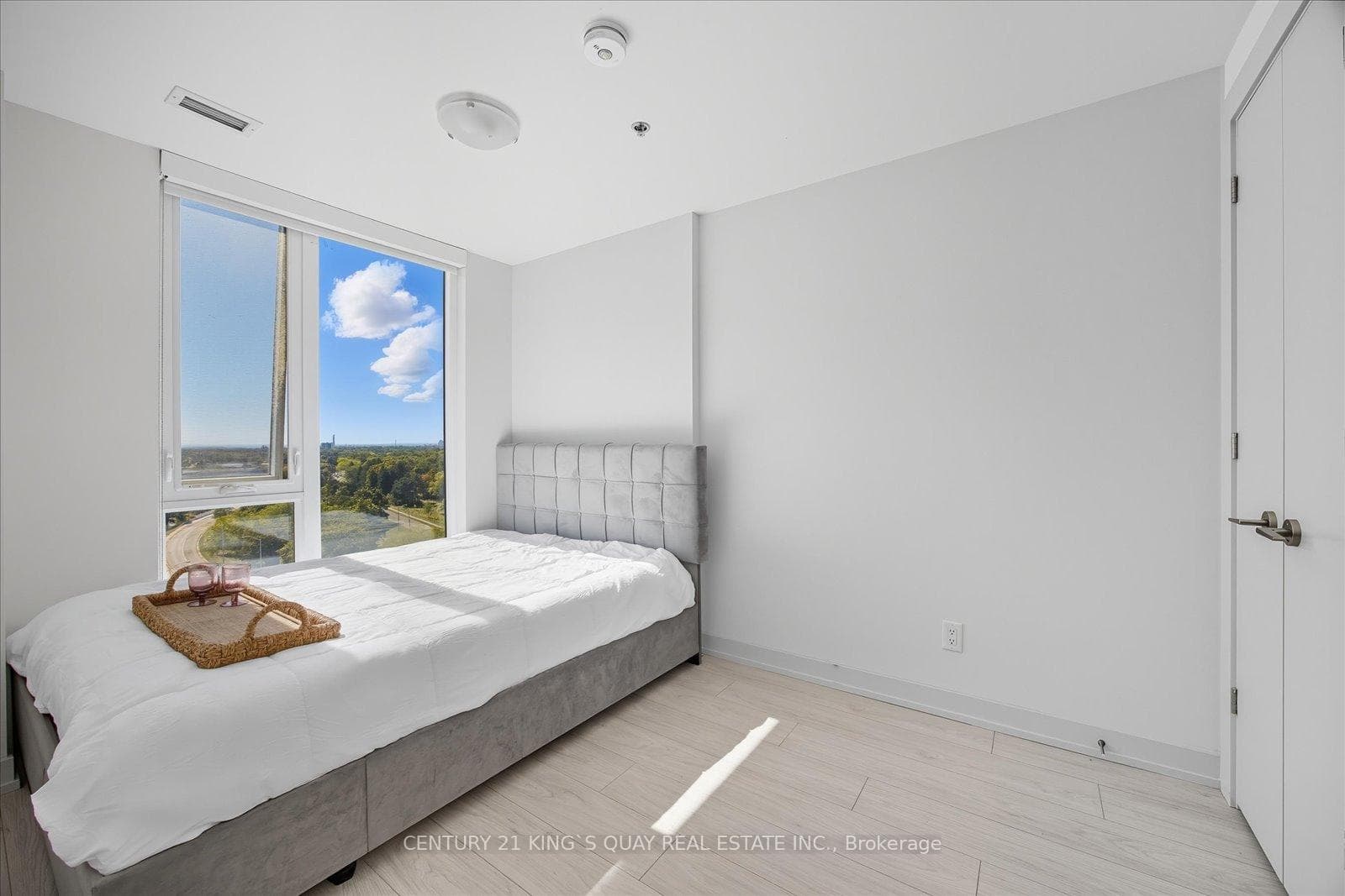 90 Glen Everest Road Unit 1008 - Condo photo 16 of 50 in Birch Cliff / Cliffside, Ontario