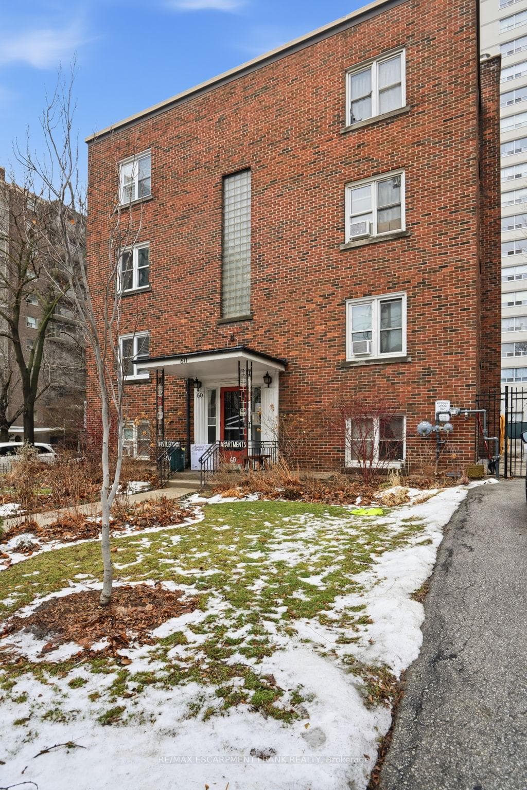 60 ROBINSON Street Unit 104 - Condo photo 8 of 27 in Hamilton, Ontario