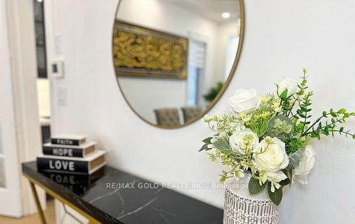 469 Threshing Mill Boulevard - Detached photo 10 of 45 in Oakville, Ontario