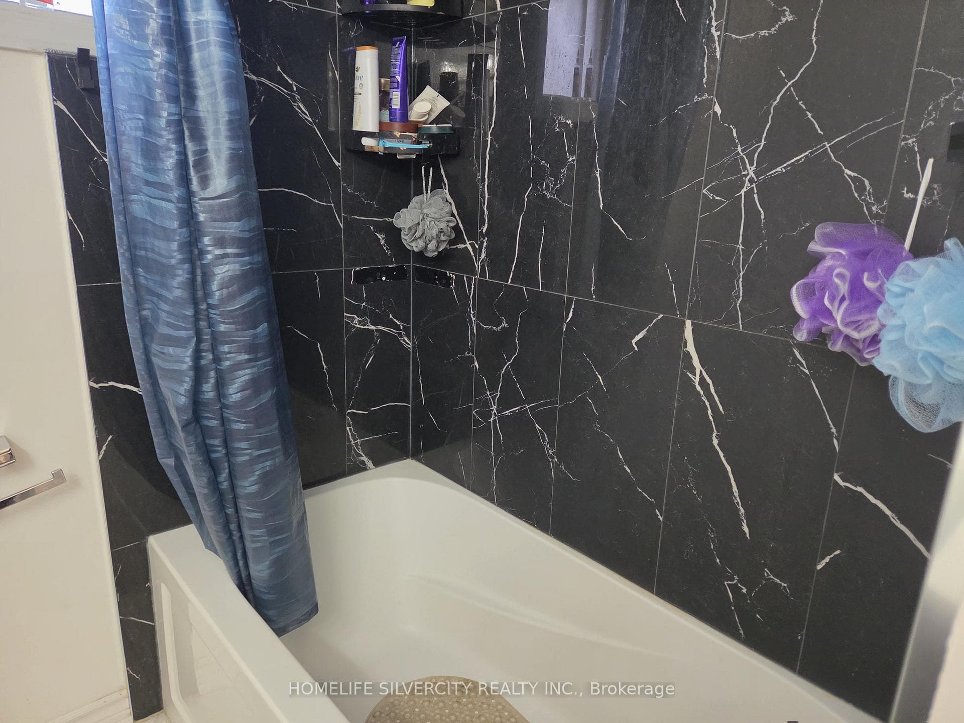 7582 Discus Crescent - Semi-Detached photo 9 of 23 in Mississauga, Ontario