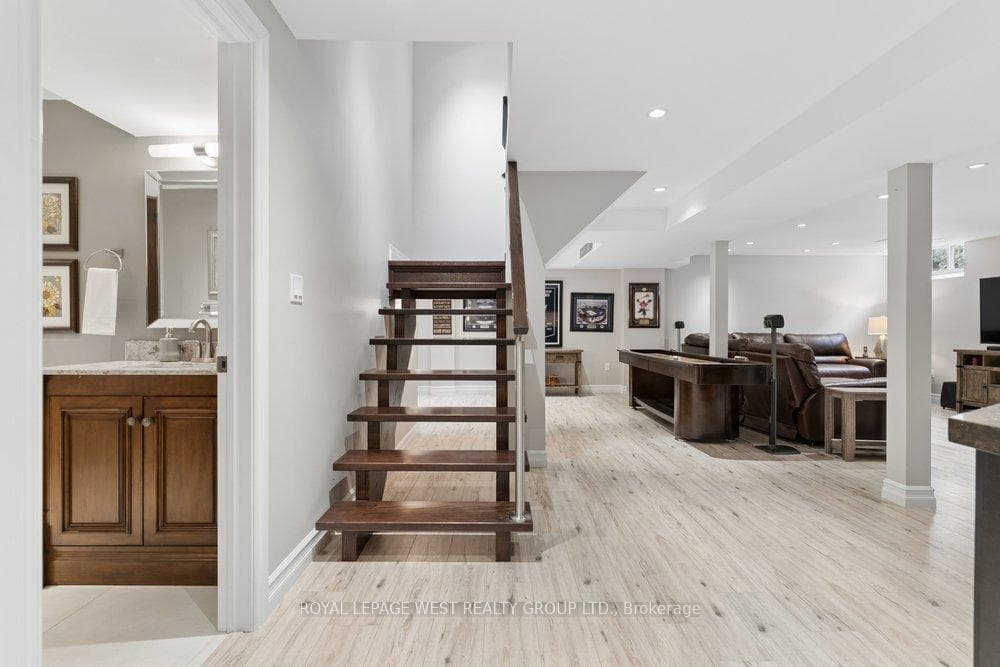 2293 Carpenters Circle - Detached photo 45 of 50 in Oakville, Ontario