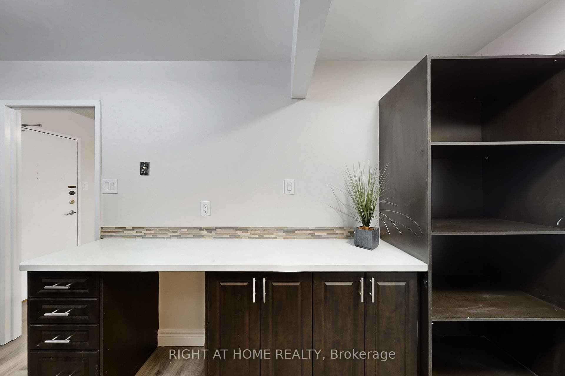 1338 York Mills Road Unit 702 - Condo photo 15 of 29 in Don Mills / Parkwoods / Victoria Village, Ontario
