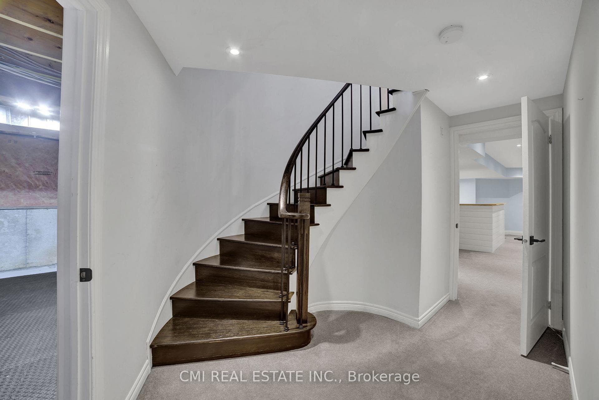 2171 Jardine Crescent - Detached photo 23 of 50 in Burlington, Ontario