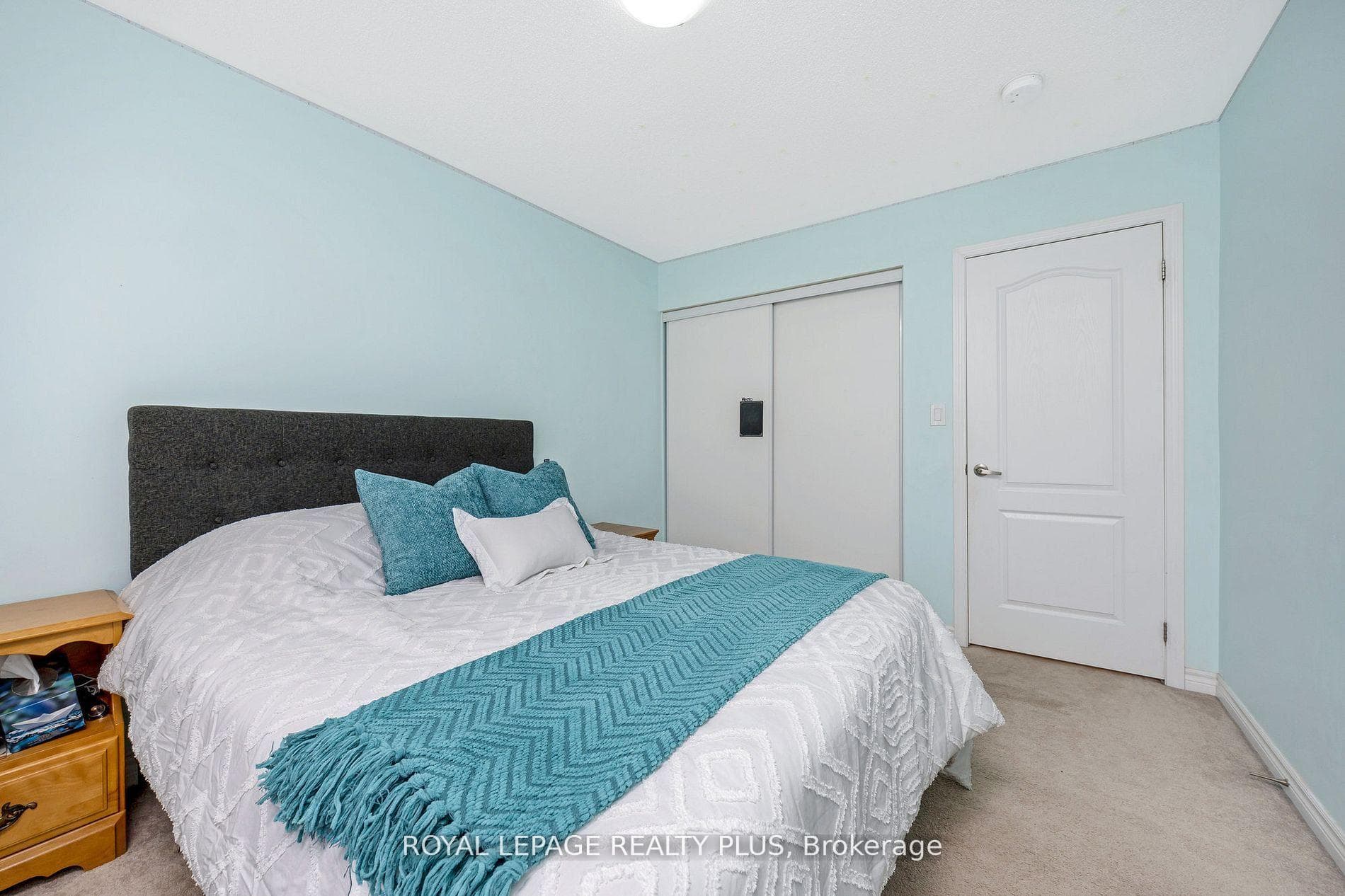 1542 Gainer Crescent - Townhouse photo 31 of 40 in Milton, Ontario