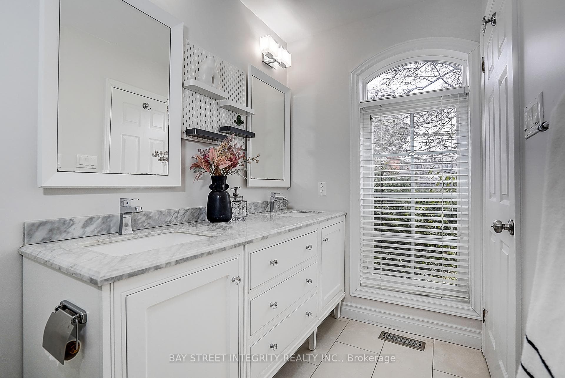 46 Caravan Drive - Detached photo 24 of 43 in Don Mills / Parkwoods / Victoria Village, Ontario