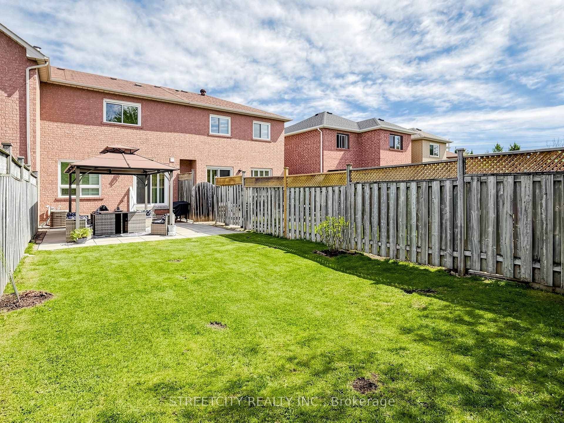 78 Waterbury Street - Townhouse photo 42 of 50 in Caledon, Ontario