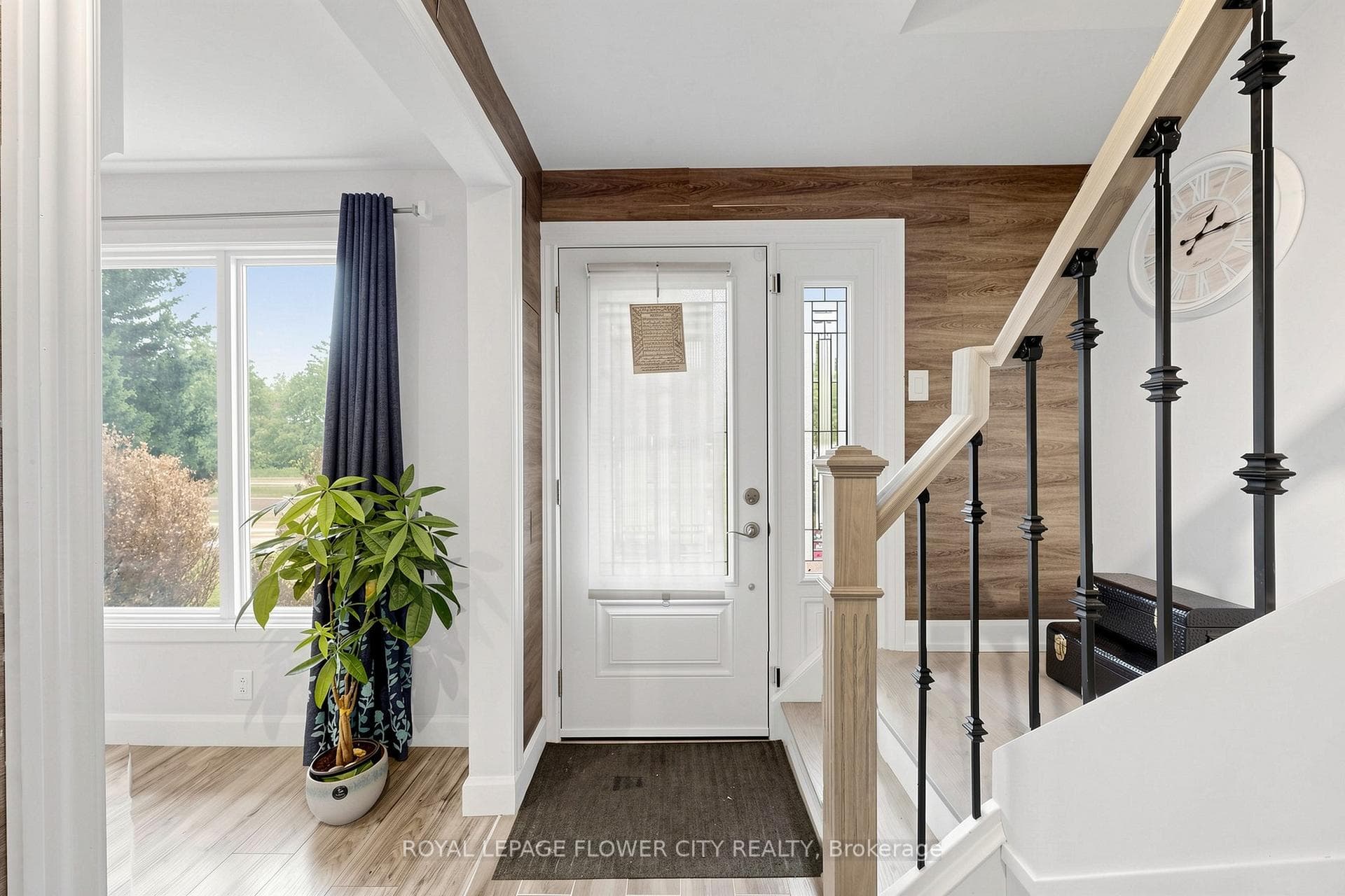 206 Mcmurchy Avenue - Detached photo 6 of 50 in Brampton, Ontario