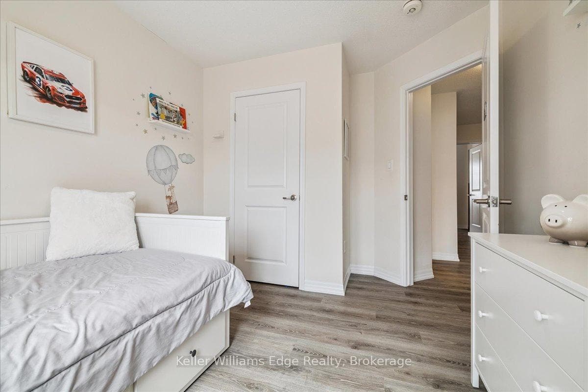 244 Harold Dent Trail - Townhouse photo 34 of 40 in Oakville, Ontario