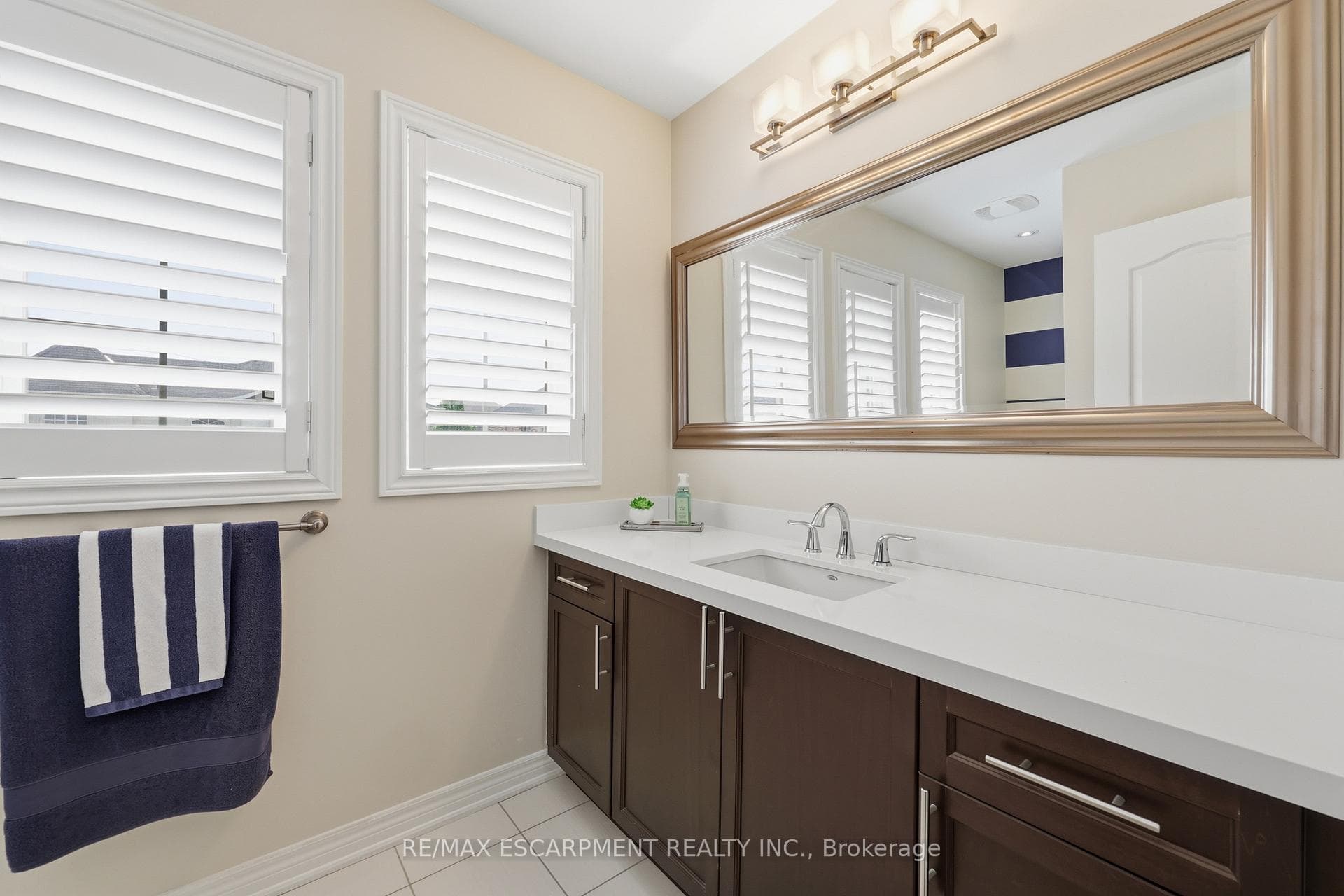 4645 Doug Wright Drive - Detached photo 32 of 47 in Burlington, Ontario