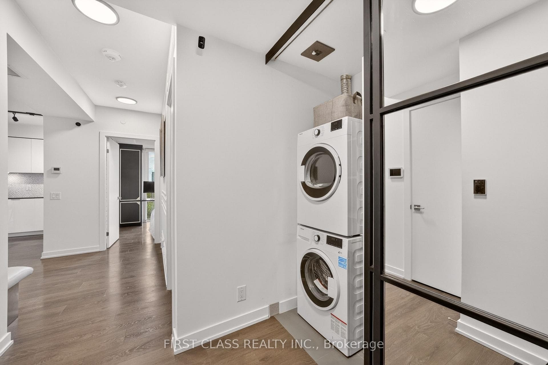 609 Avenue Road Unit 707 - Condo photo 21 of 30 in Annex / Yorkville / Summerhill, Ontario
