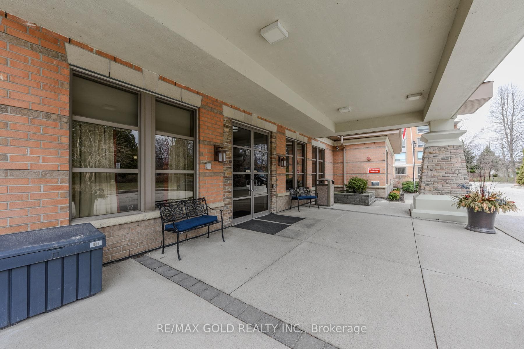 100 Burloak Drive Unit 2411 - Condo photo 4 of 48 in Burlington, Ontario