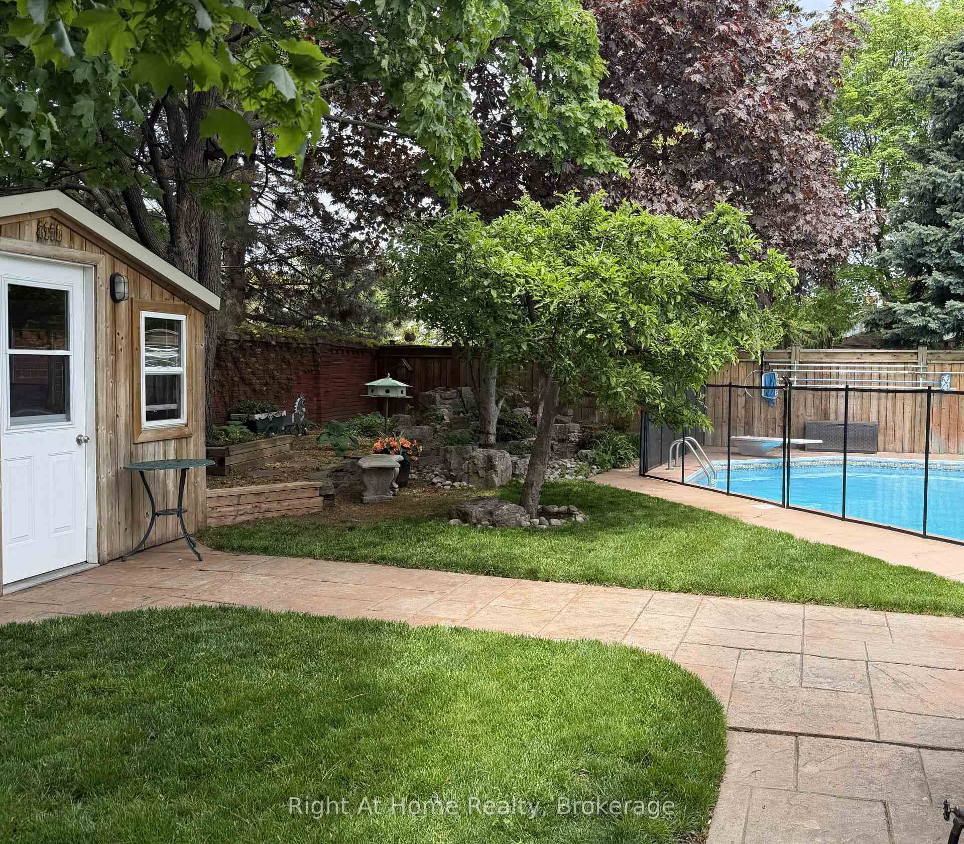 437 Shoreacres Road - Detached photo 41 of 50 in Burlington, Ontario