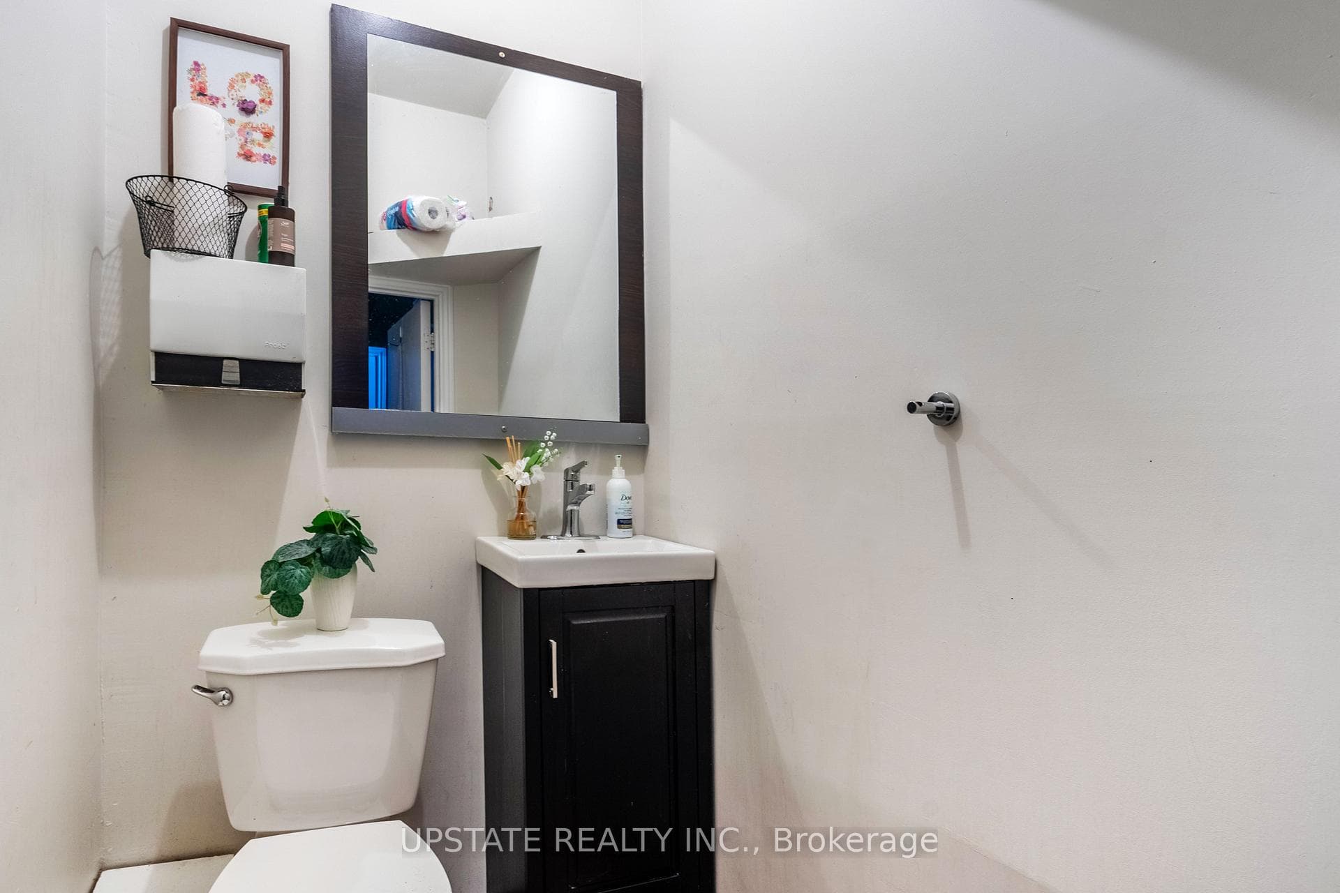 1760 Upper James Street Unit 4 - Commercial photo 21 of 23 in Hamilton, Ontario