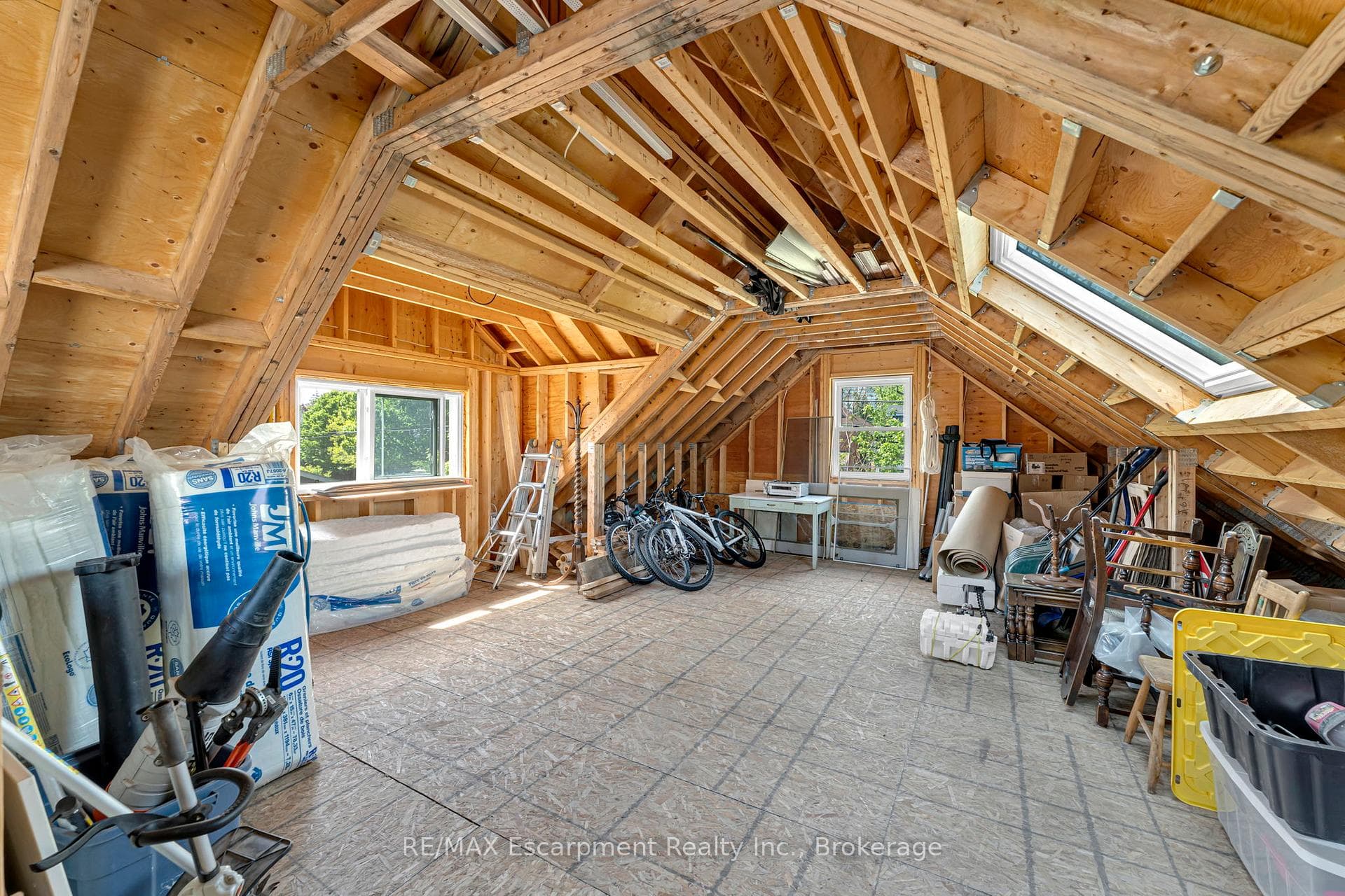 546 HURD Avenue - Detached photo 42 of 46 in Burlington, Ontario