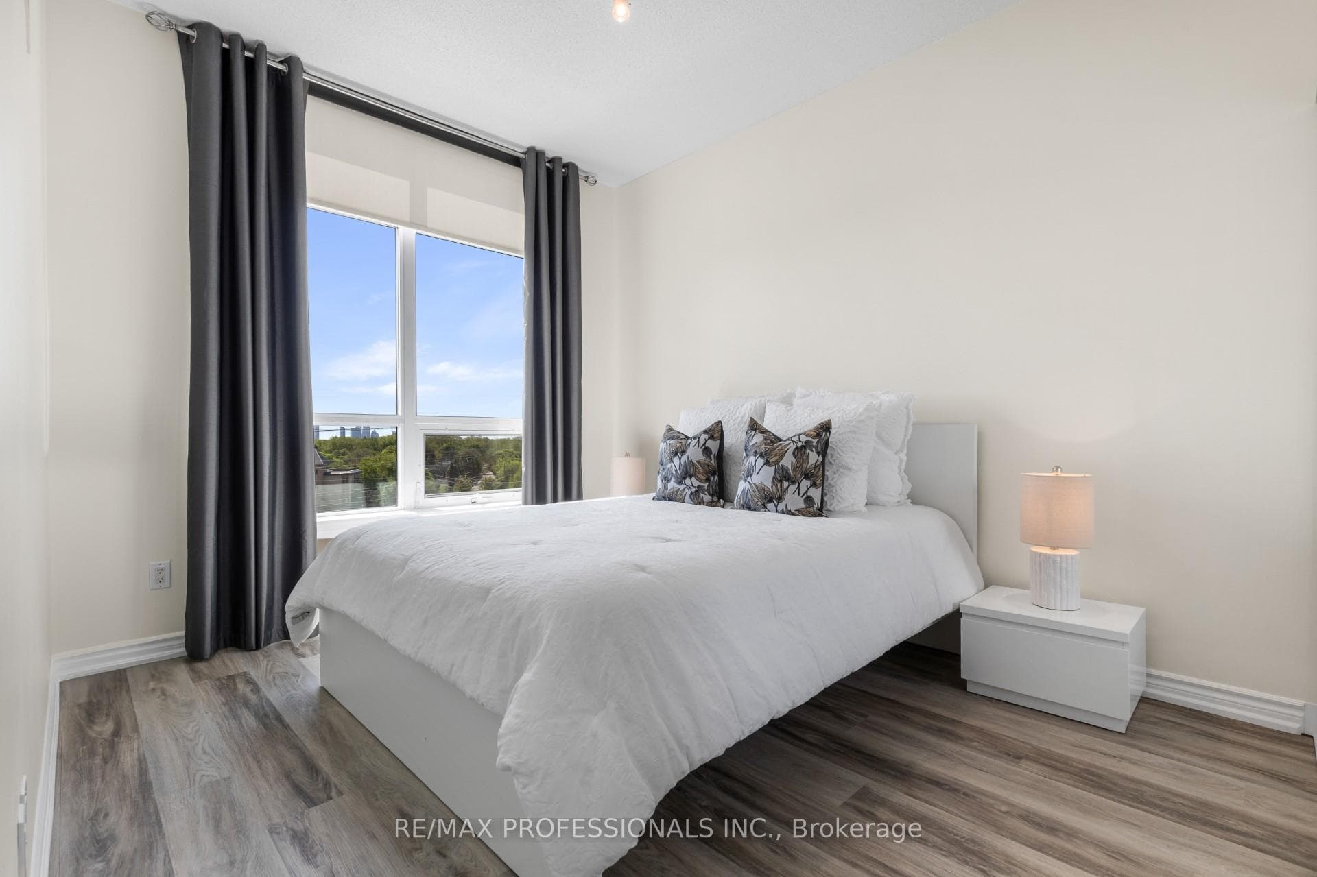 1135 Royal York Road Unit 801 - Condo photo 12 of 17 in Etobicoke (Islington / Rexdale), Ontario