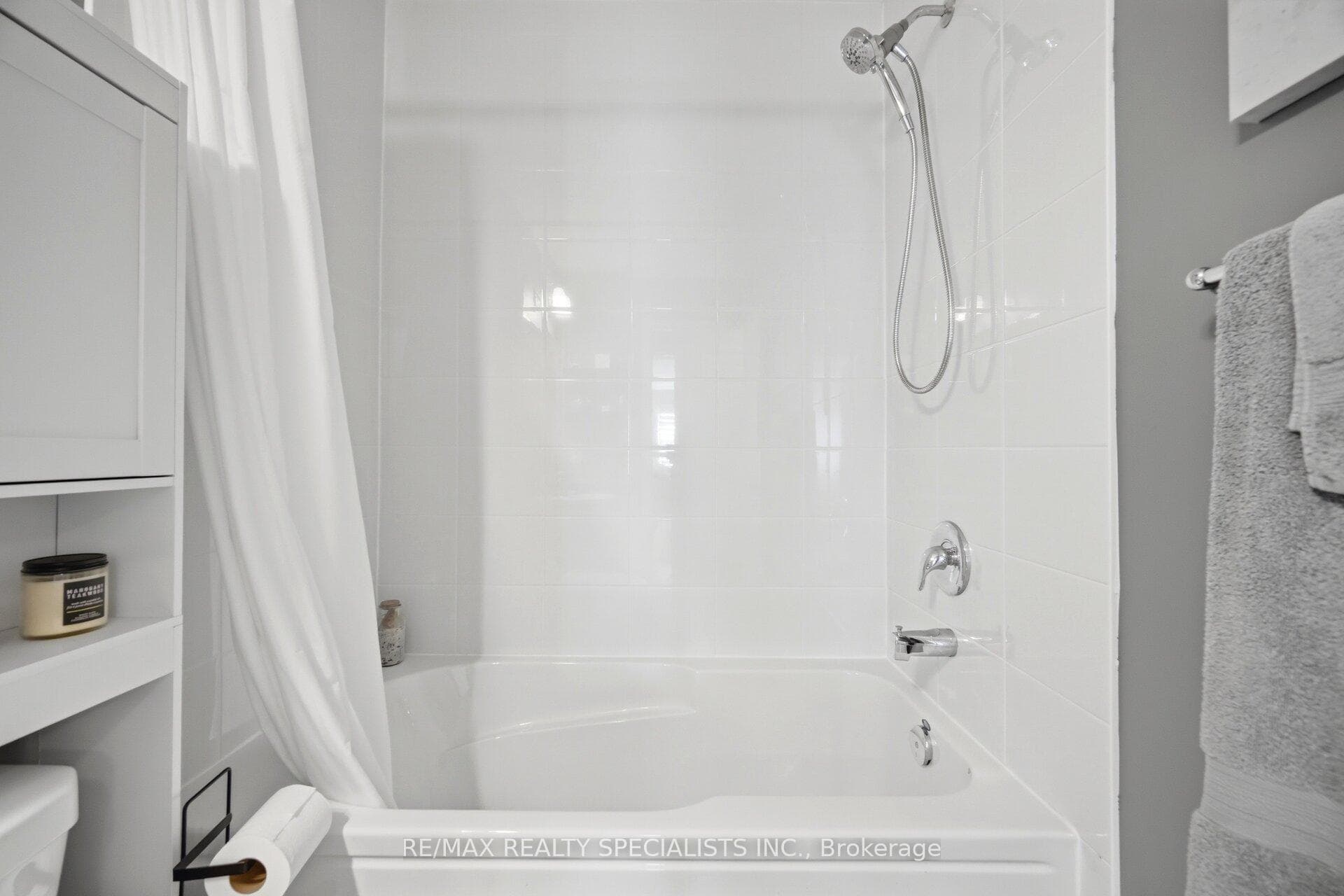 510 Bellflower Court - Townhouse photo 29 of 41 in Milton, Ontario