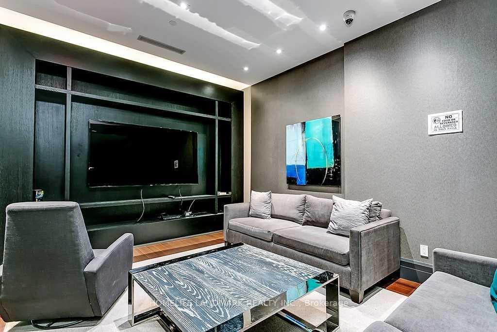 55 Speers Road Unit 205 - Condo photo 32 of 34 in Oakville, Ontario