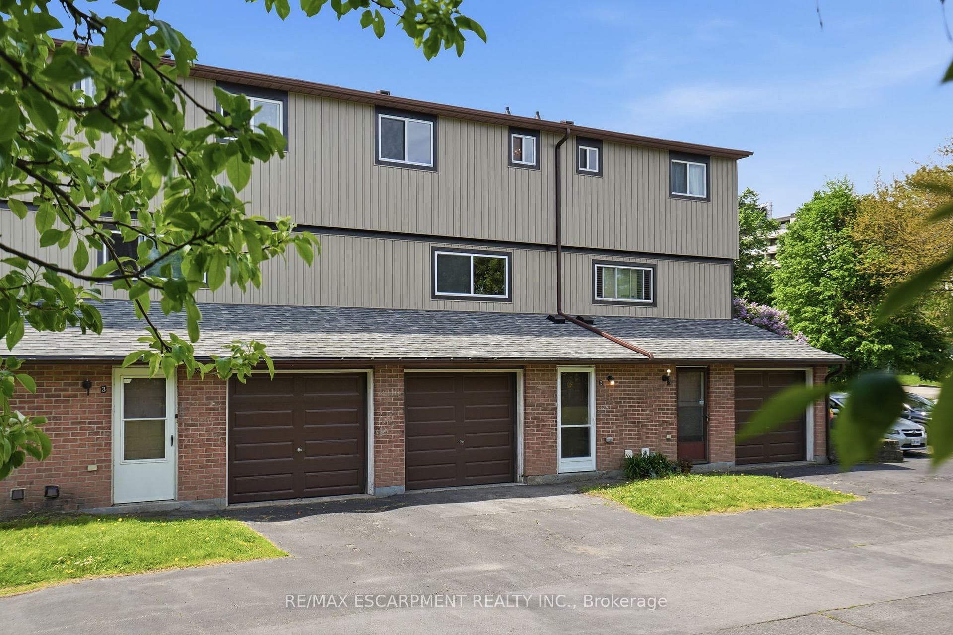 65 Mount Albion Road Unit 2 - Condo photo 2 of 47 in Hamilton, Ontario