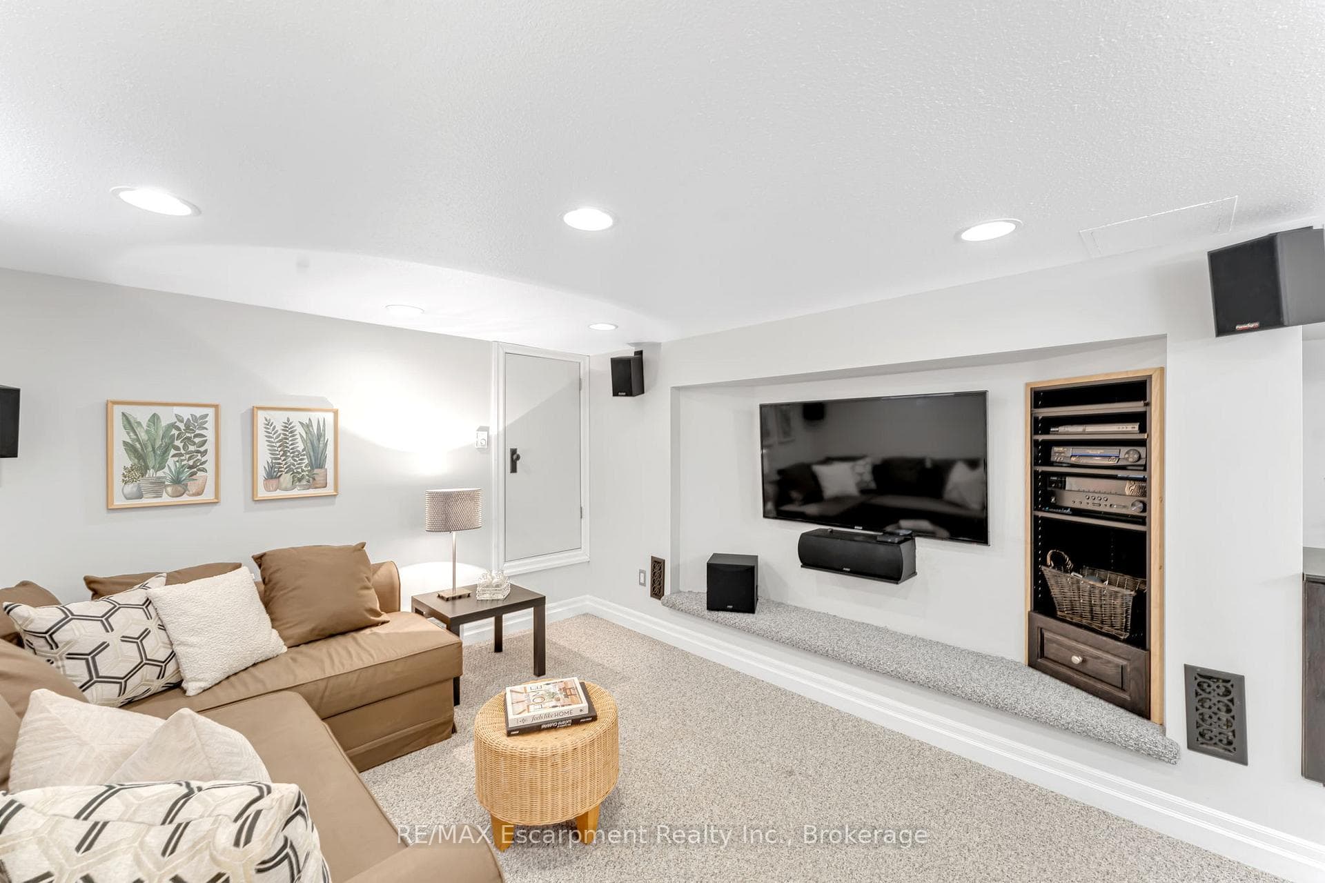 546 HURD Avenue - Detached photo 29 of 46 in Burlington, Ontario