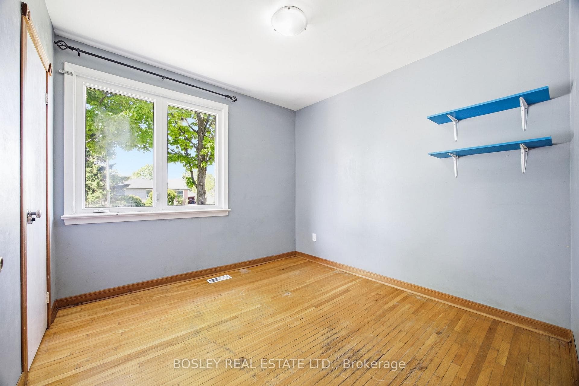 532 Sandmere Place - Detached photo 10 of 33 in Oakville, Ontario