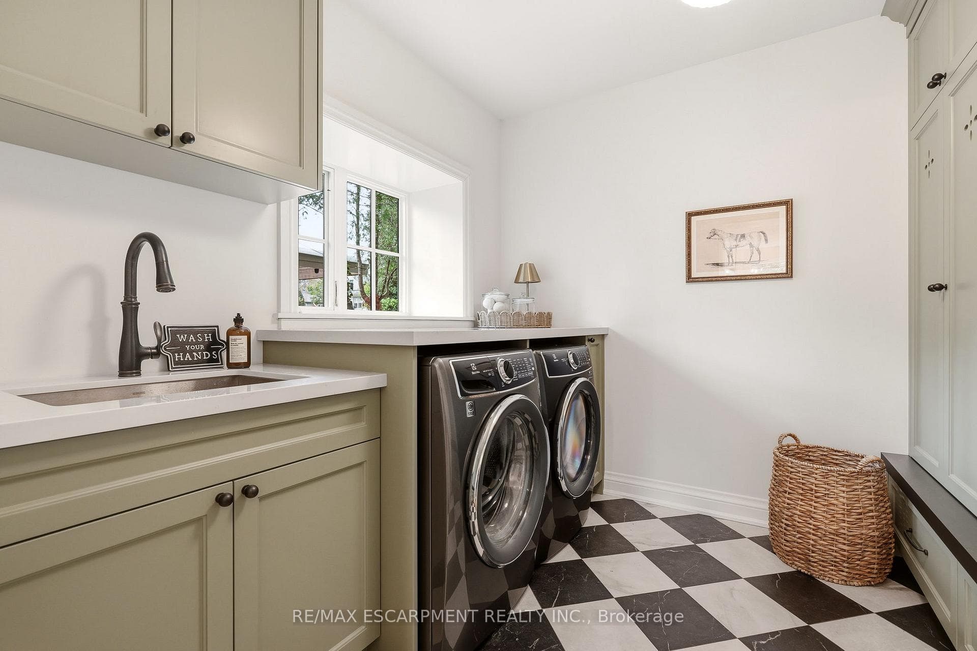 3081 Balmoral Avenue - Detached photo 18 of 50 in Burlington, Ontario