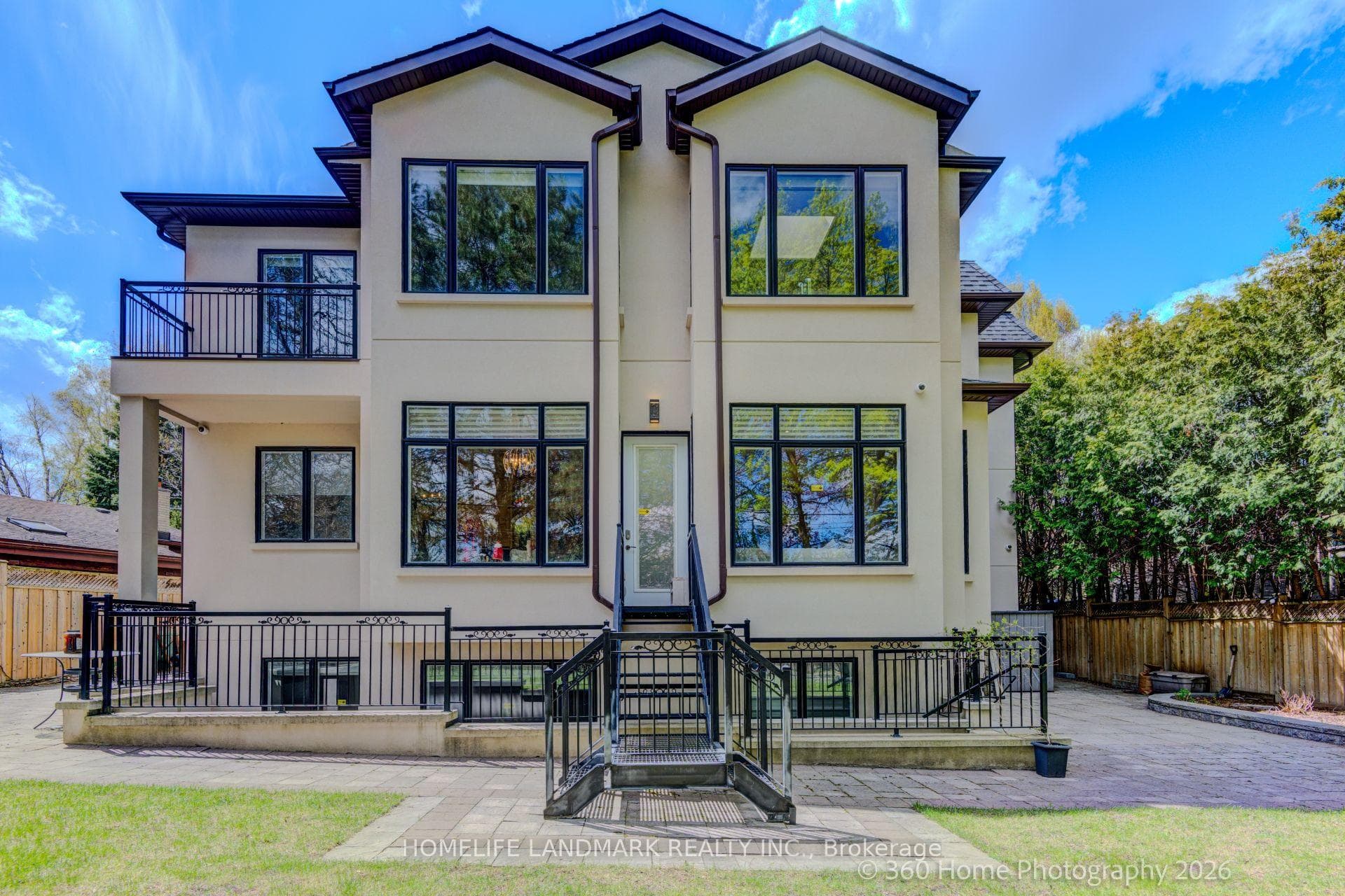 37 CHATFIELD Drive - Detached photo 3 of 50 in Don Mills / Parkwoods / Victoria Village, Ontario