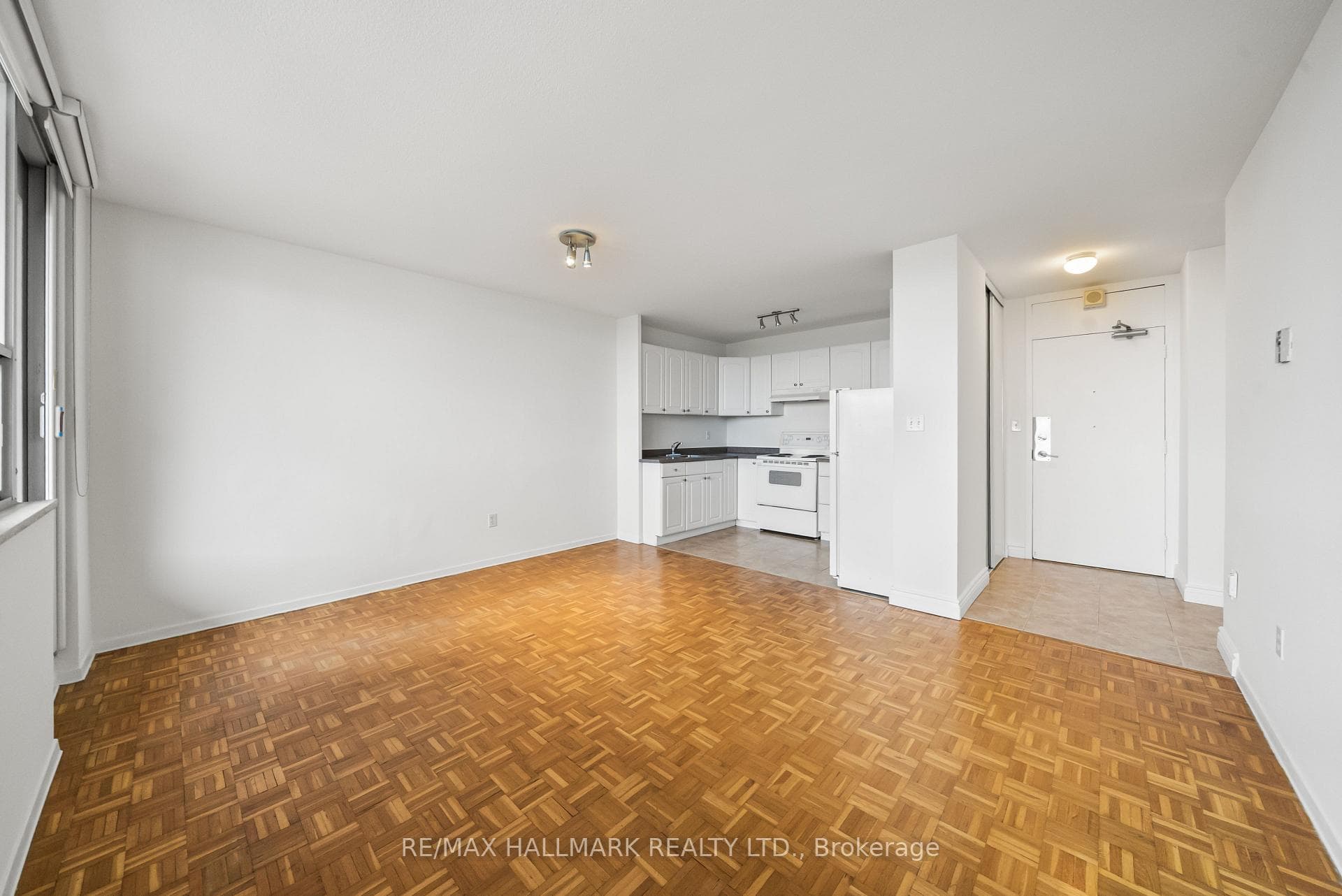 40 Homewood Avenue Unit 3112 - Condo photo 5 of 23 in Regent Park / Cabbagetown / St. James Town, Ontario