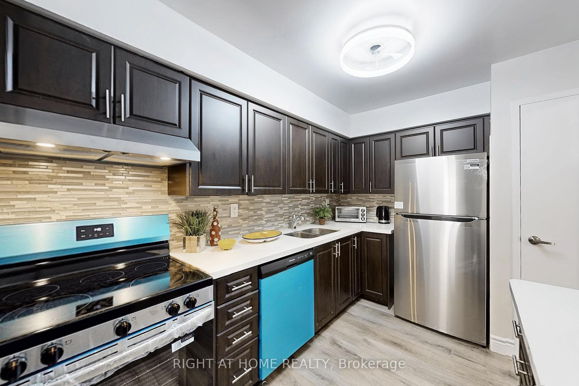 1338 York Mills Road Unit 702 - Condo photo 14 of 29 in Don Mills / Parkwoods / Victoria Village, Ontario
