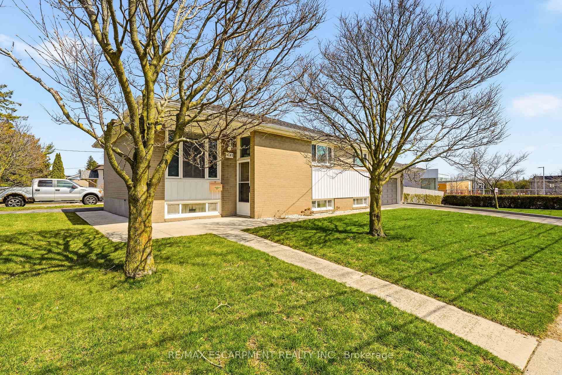 491 Warminster Drive - Detached photo 2 of 25 in Oakville, Ontario